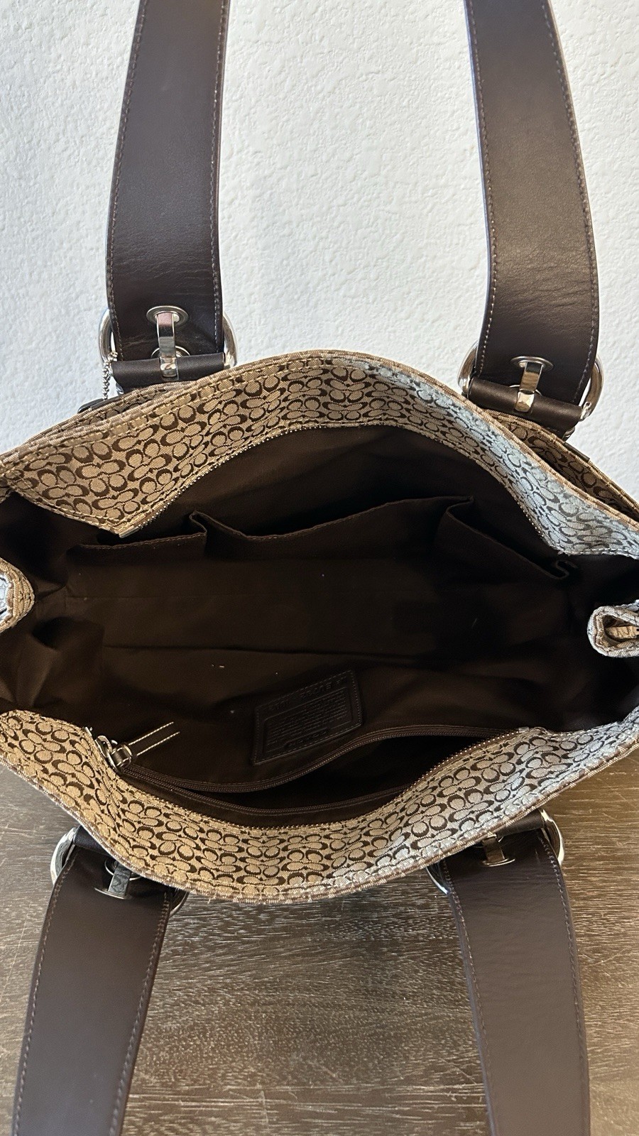 Coach Signature Brown Beige Tote Bag, Zip Closure, Lined, Inner Pockets