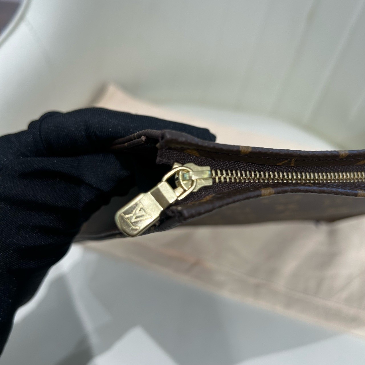 Louis Vuitton Classic Monogram Brown Toiletry Bag （25×20×5.5）cm