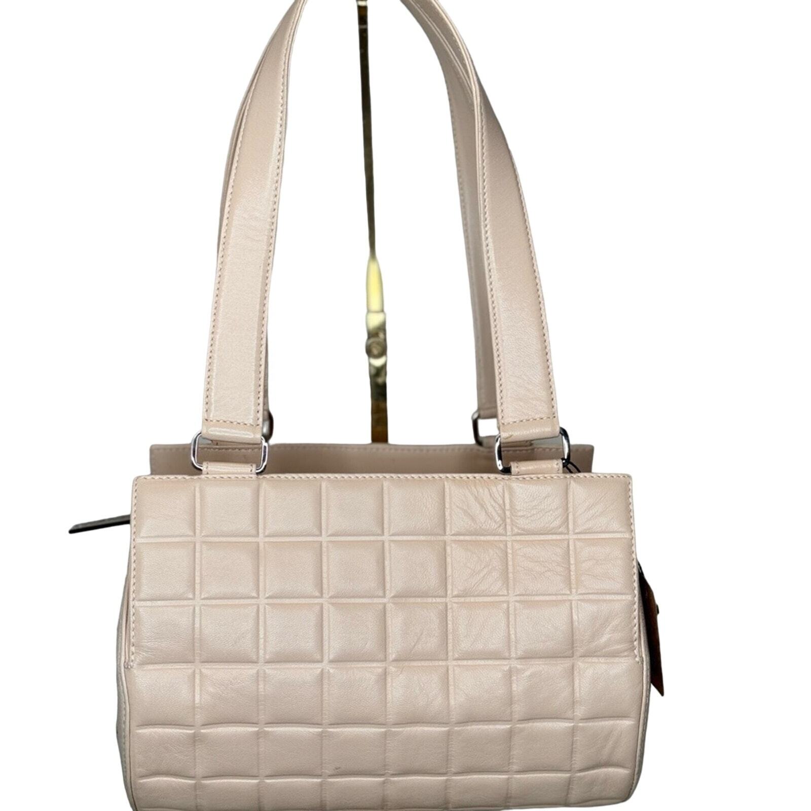 🔥🔥Gorgeous Chanel Chocolate Bar Cylinder Handbag🔥🔥