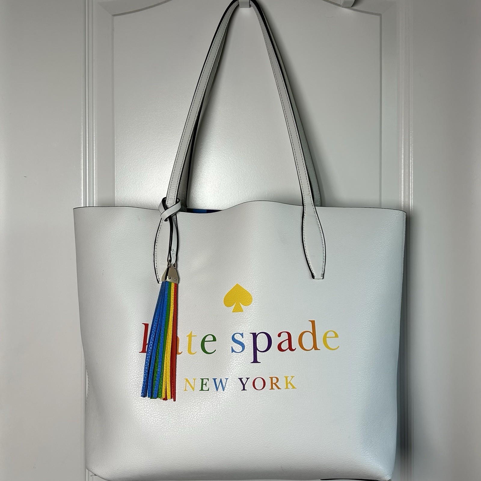 Kate Spade New York Arch Rainbow White Pebbled Leather Large Reversible Tote