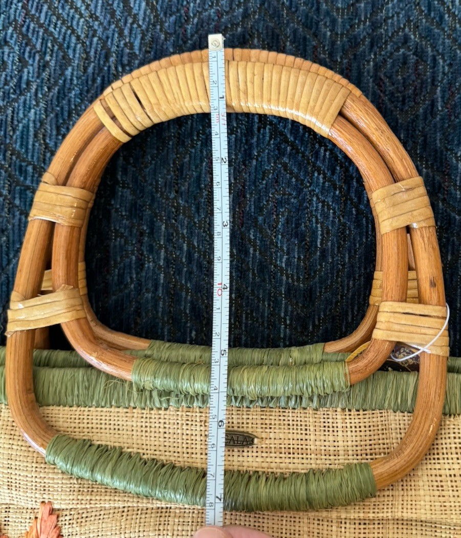 Scala NWT 100% Straw Handbag Flower Bamboo Handle Bohemian Vacation