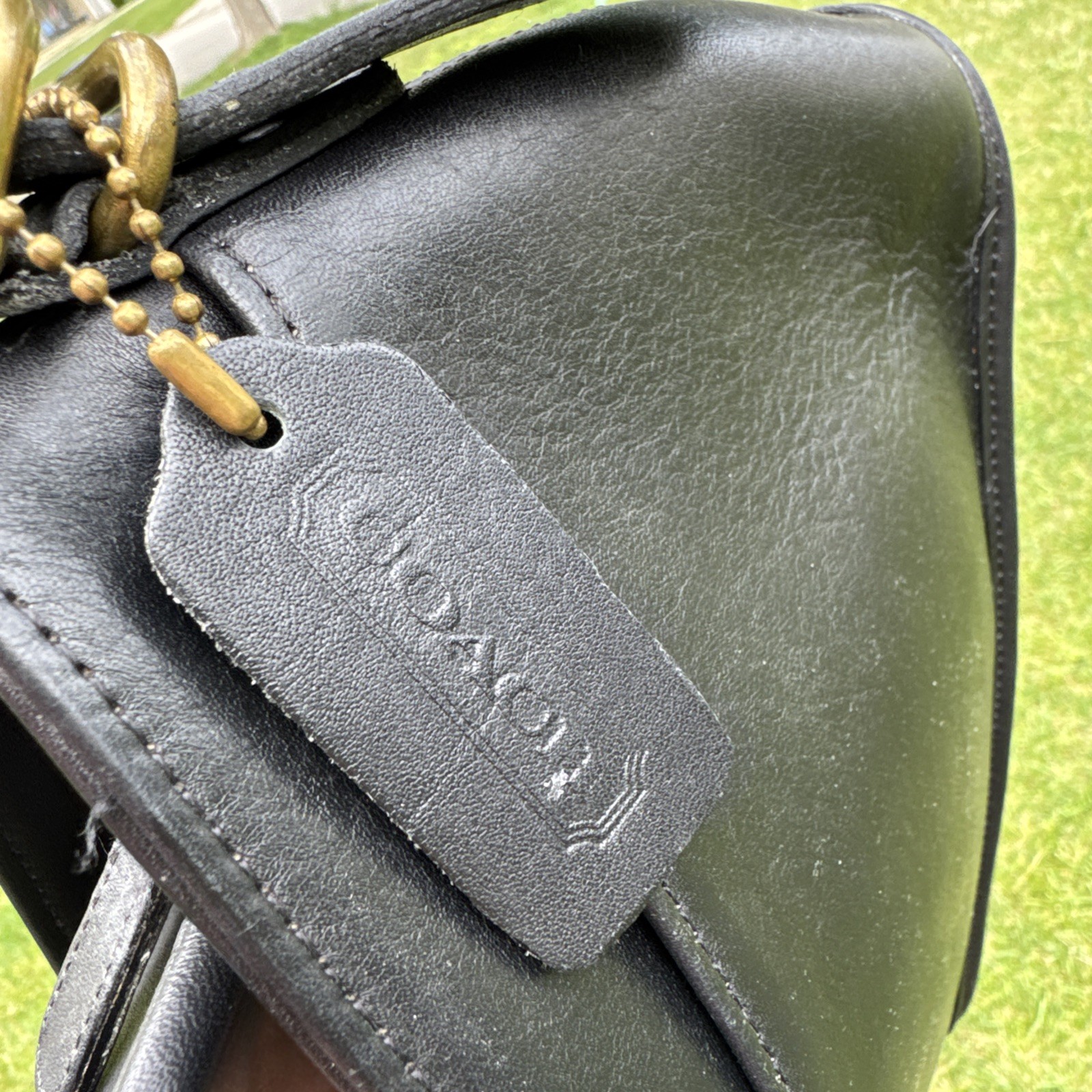 Coach Equestrian Slim Leather Crossbody Shoulder Bag 9802 USA Brass 90’s Vintage