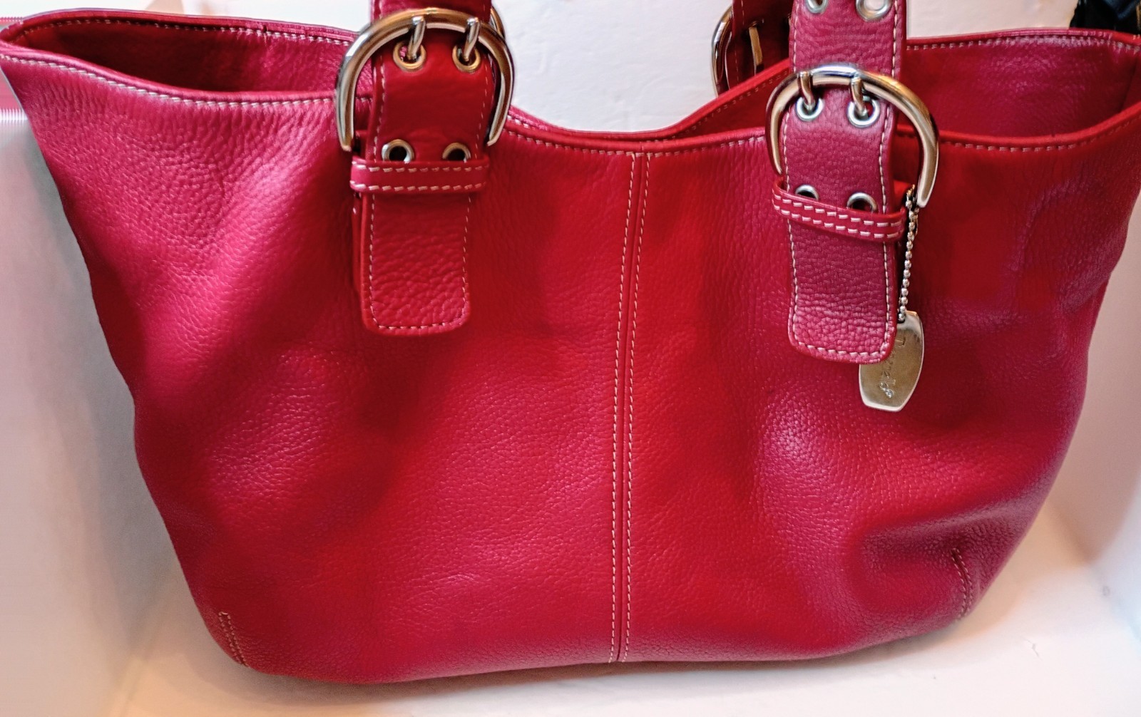 TIGNANELLO Red Leather Shoulder Bag Tote Hobo Satchel Large EUC