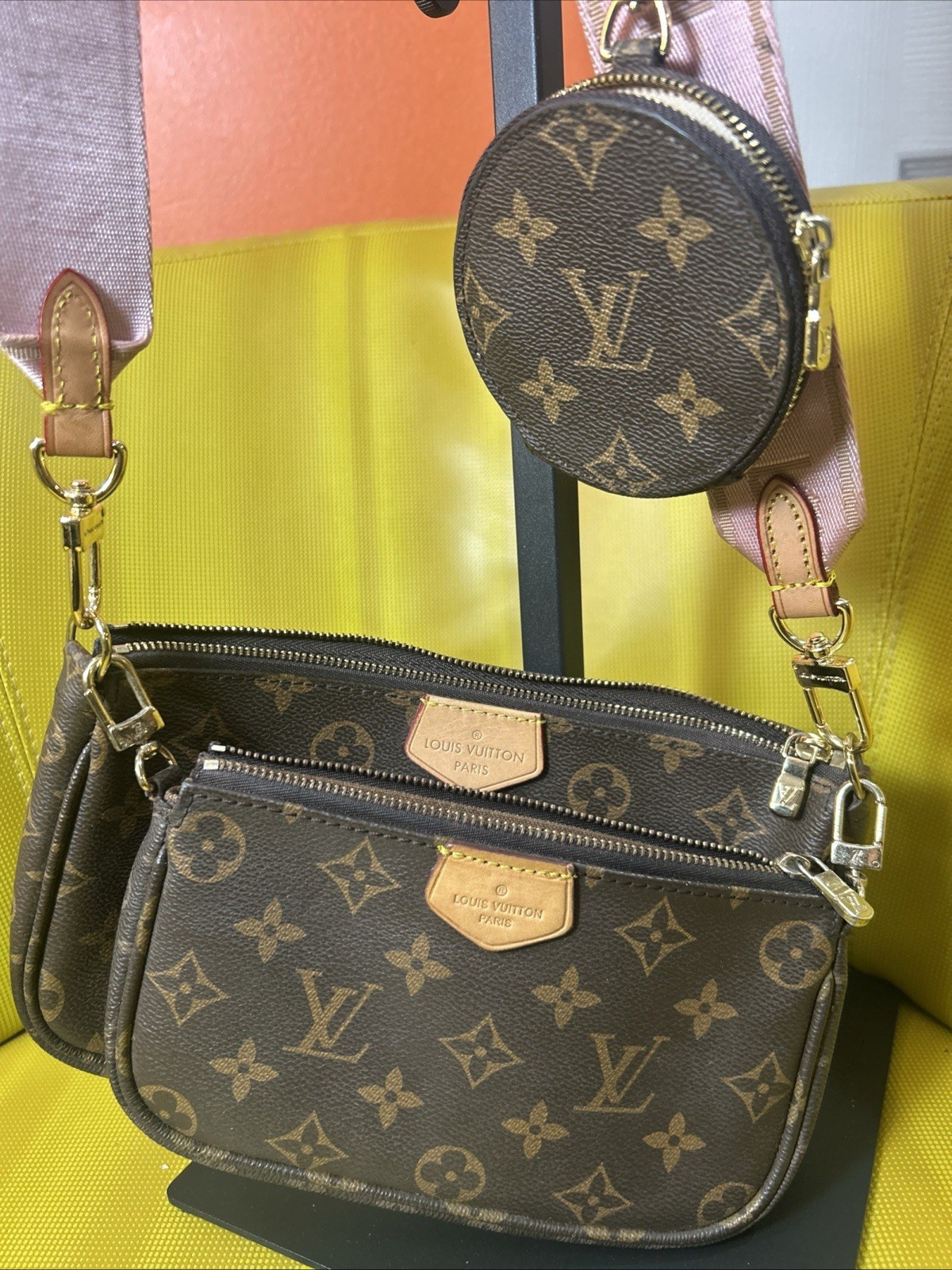 Louis Vuitton Monogram Multi Pochette Crossbody Bag w Coin Purse,Pink Rose Strap