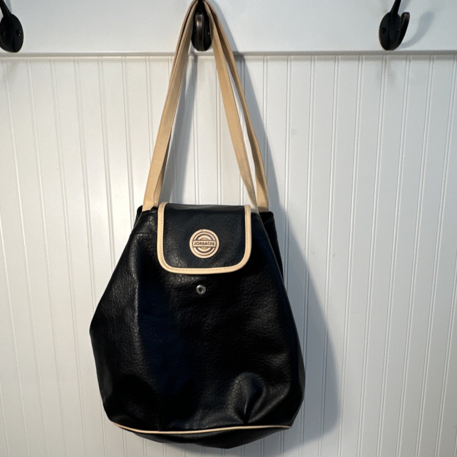 Jordache Black & Beige Large Shoulder Bag Tote Snap Closure Lined Inner Pockets