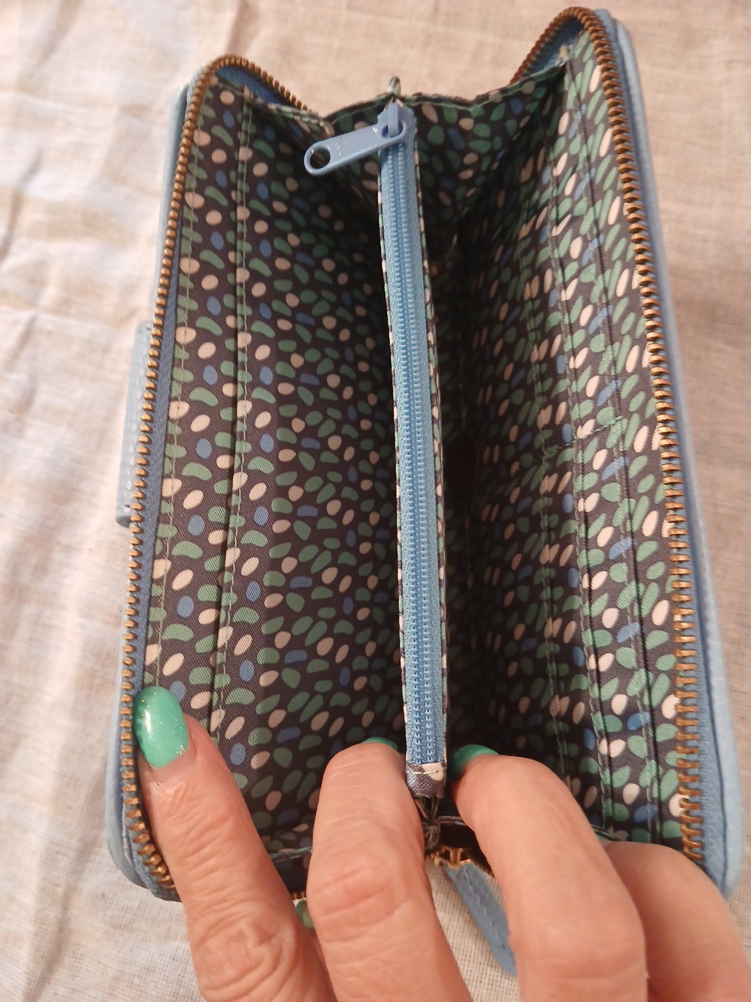 VERA BRADLEY Cute PREPPY POLY FLIP LOCK CLOSURE Wallet