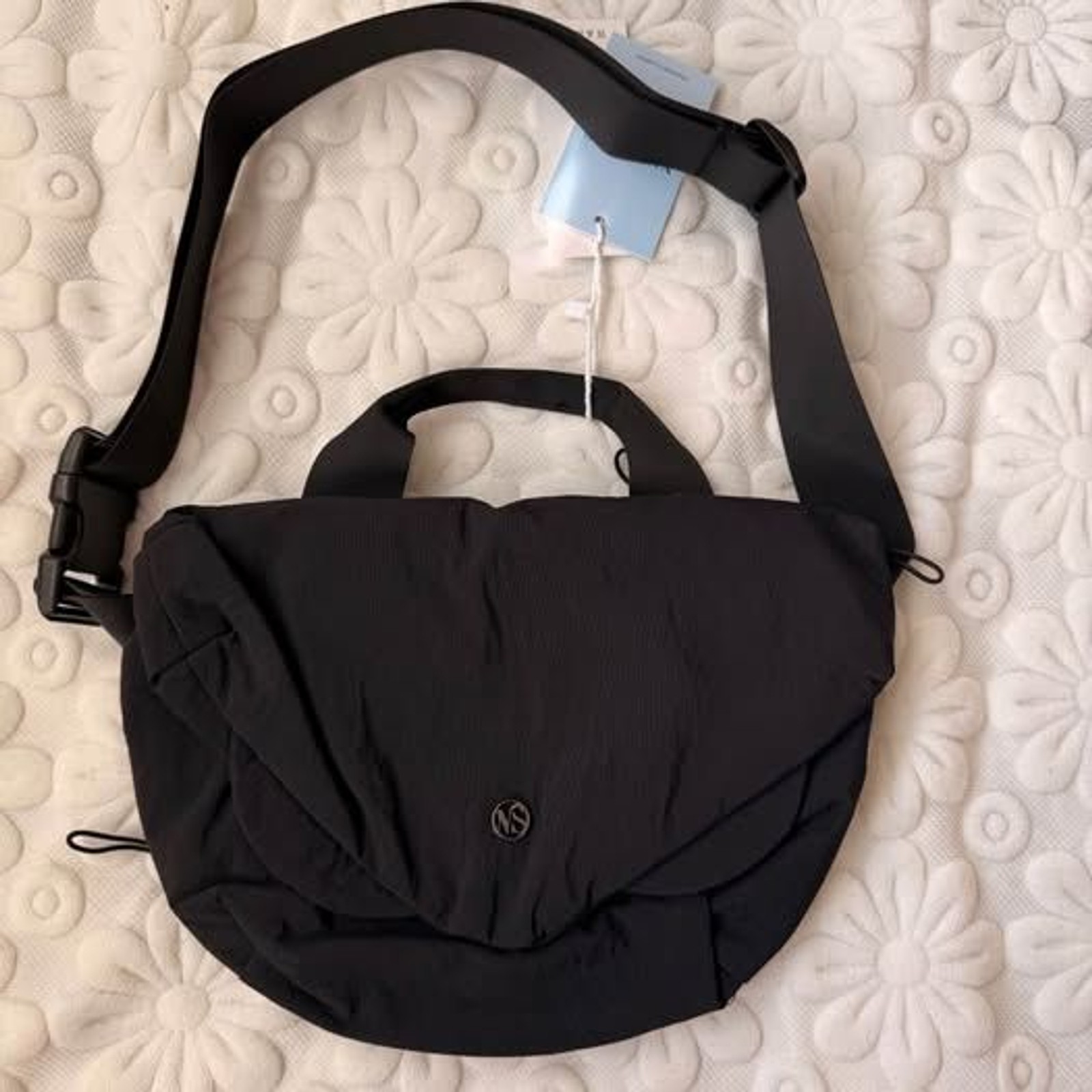 Designer Water-Resistant Sling Bag Crossbody Chest Bag Expandable Multi-Pocket