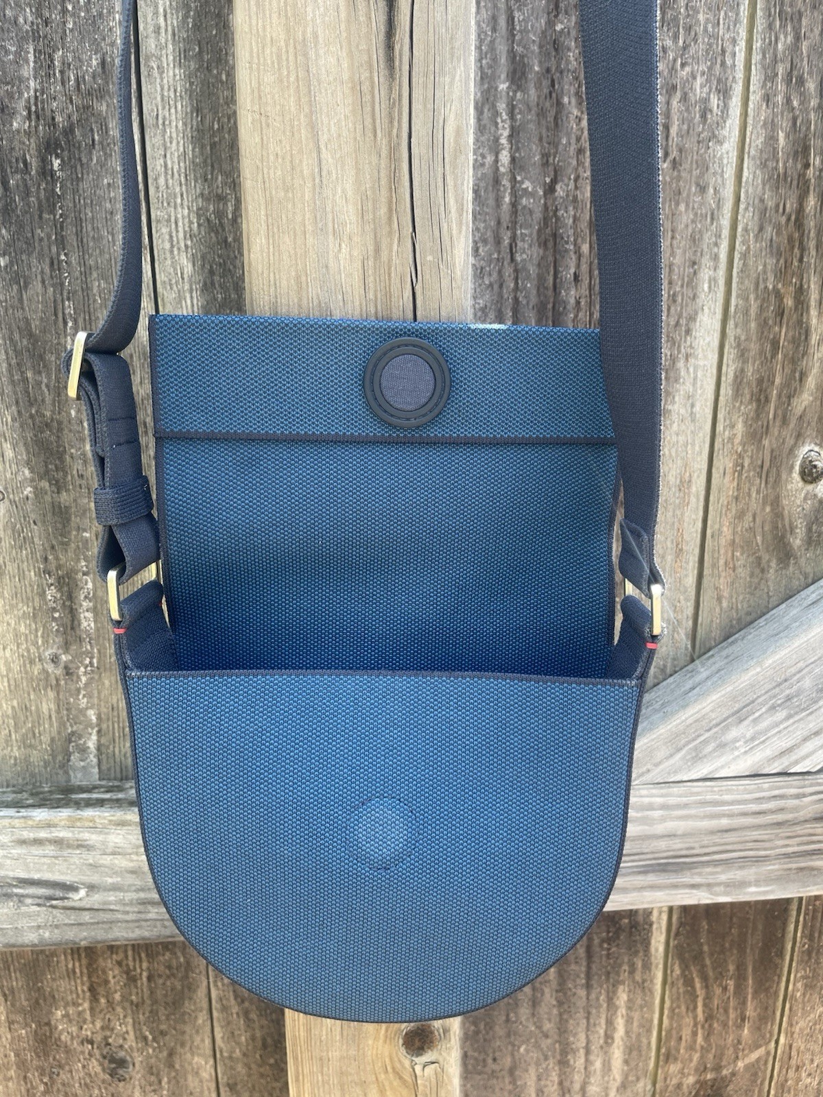 Rothy’s Crossbody Bag Blue Magnetic Close Pockets Rare Discontinued Stylish