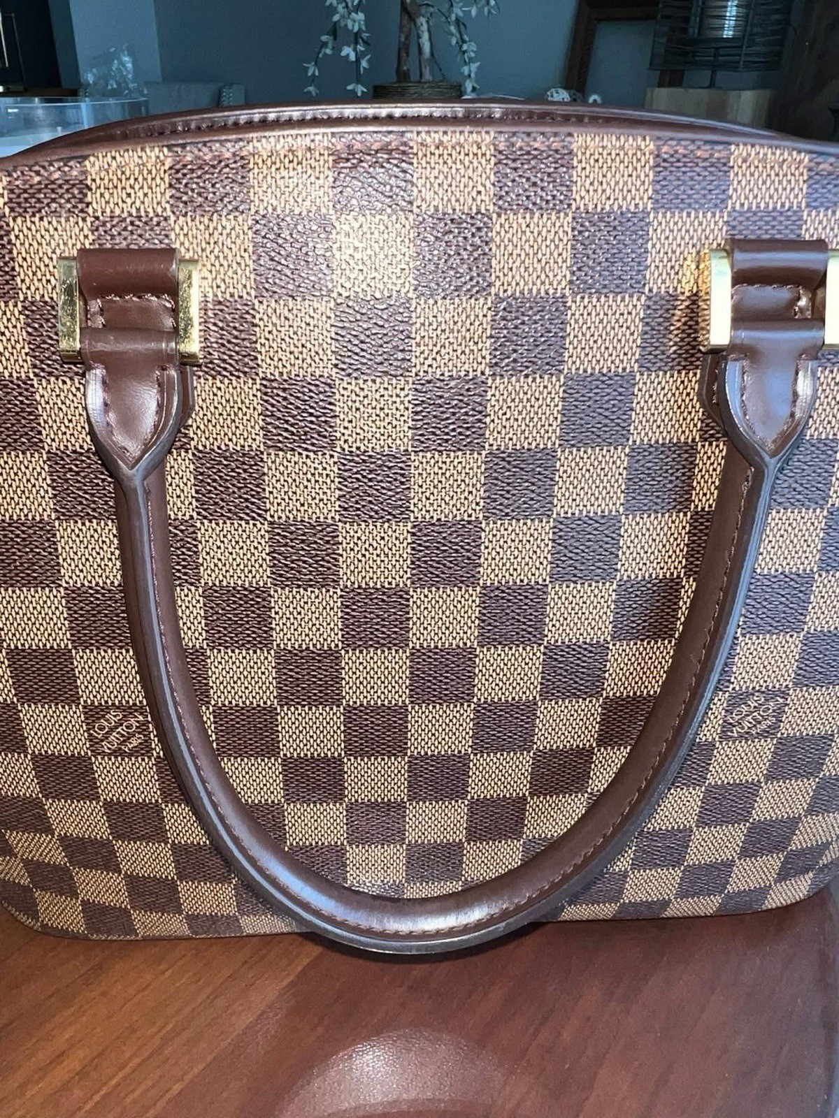 Authentic Louis Vuitton Damier Ebene Handbag Made In France Date code AR0063
