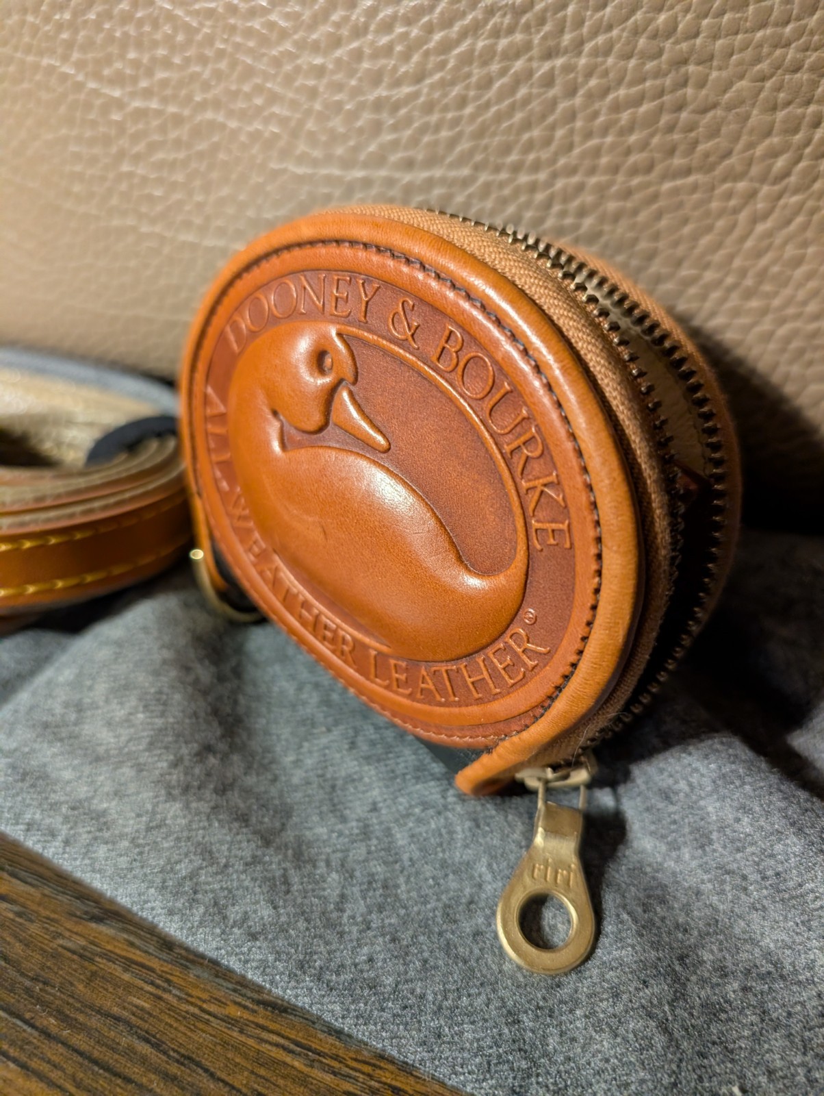 Vintage Black Dooney And Bourke Big Duck Coin Purse And Strap Great Condition