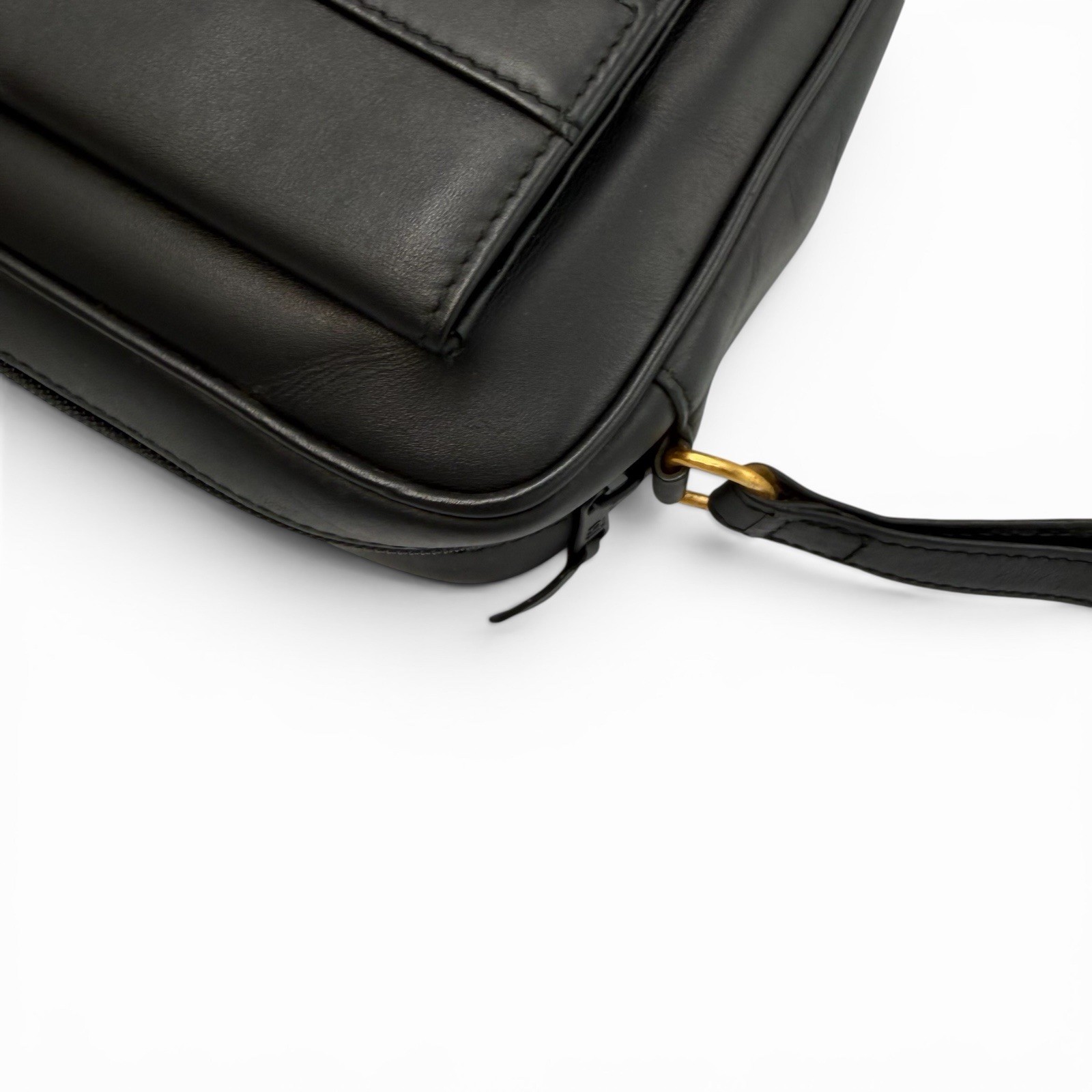 Authentic Dunhill clutch bag, second bag, leather, black, for men.