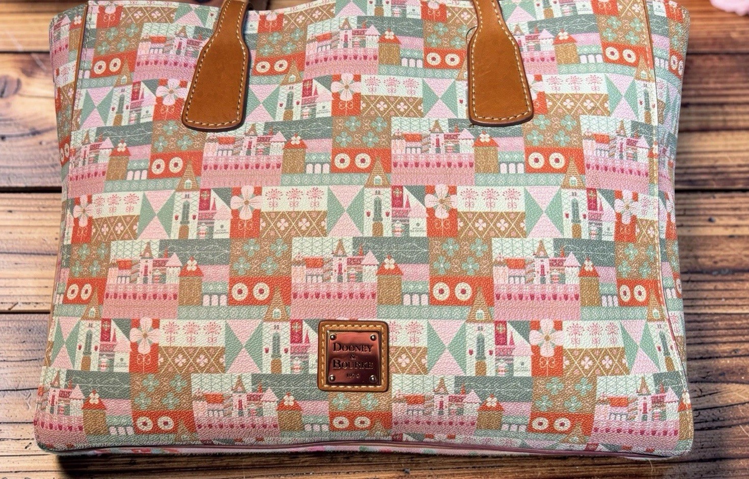 Dooney Bourke Pink Green Biltmore Estate Blooms Ashton Tote Bag Blossom Floral