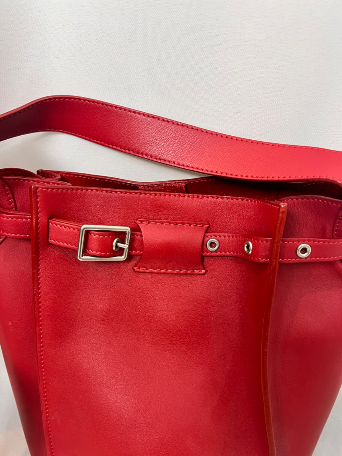 CELINE purse smooth red calfskin leather bucket long strap bag