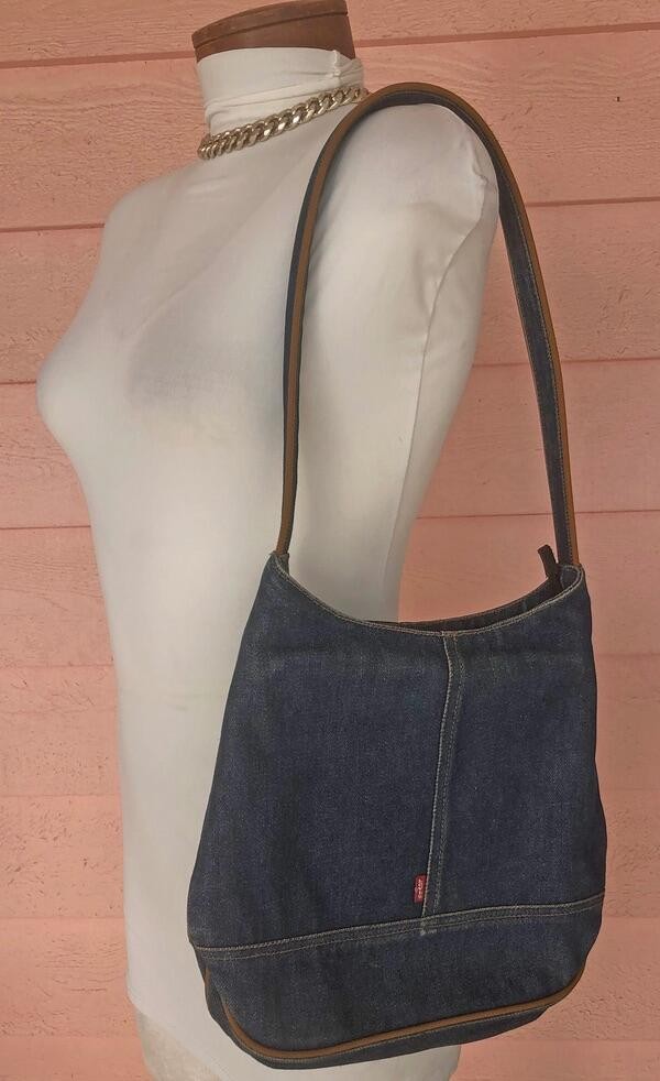 LEVI’S ROOMY PURSE SHOULDER BAG Denim Jeans Colors and Fabric Handbag GREAT