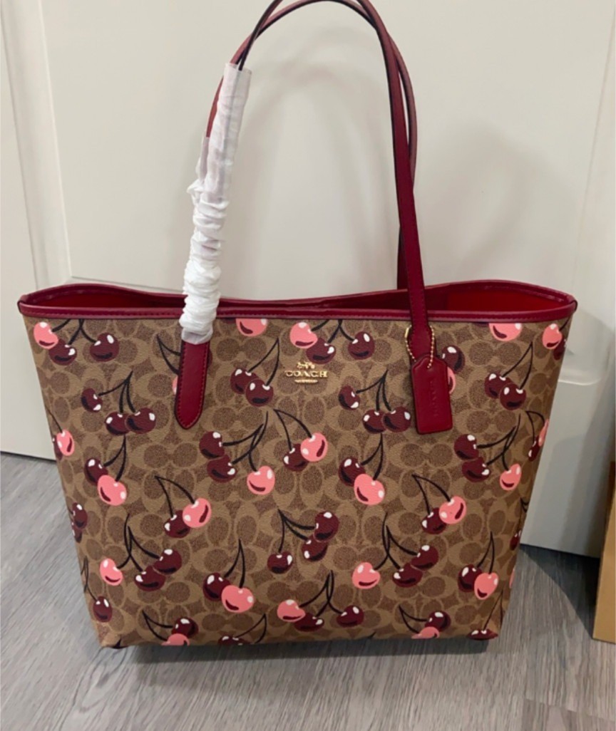 COACH City Tote Bag Signature Canvas Cherry Print Tan Multi CY691