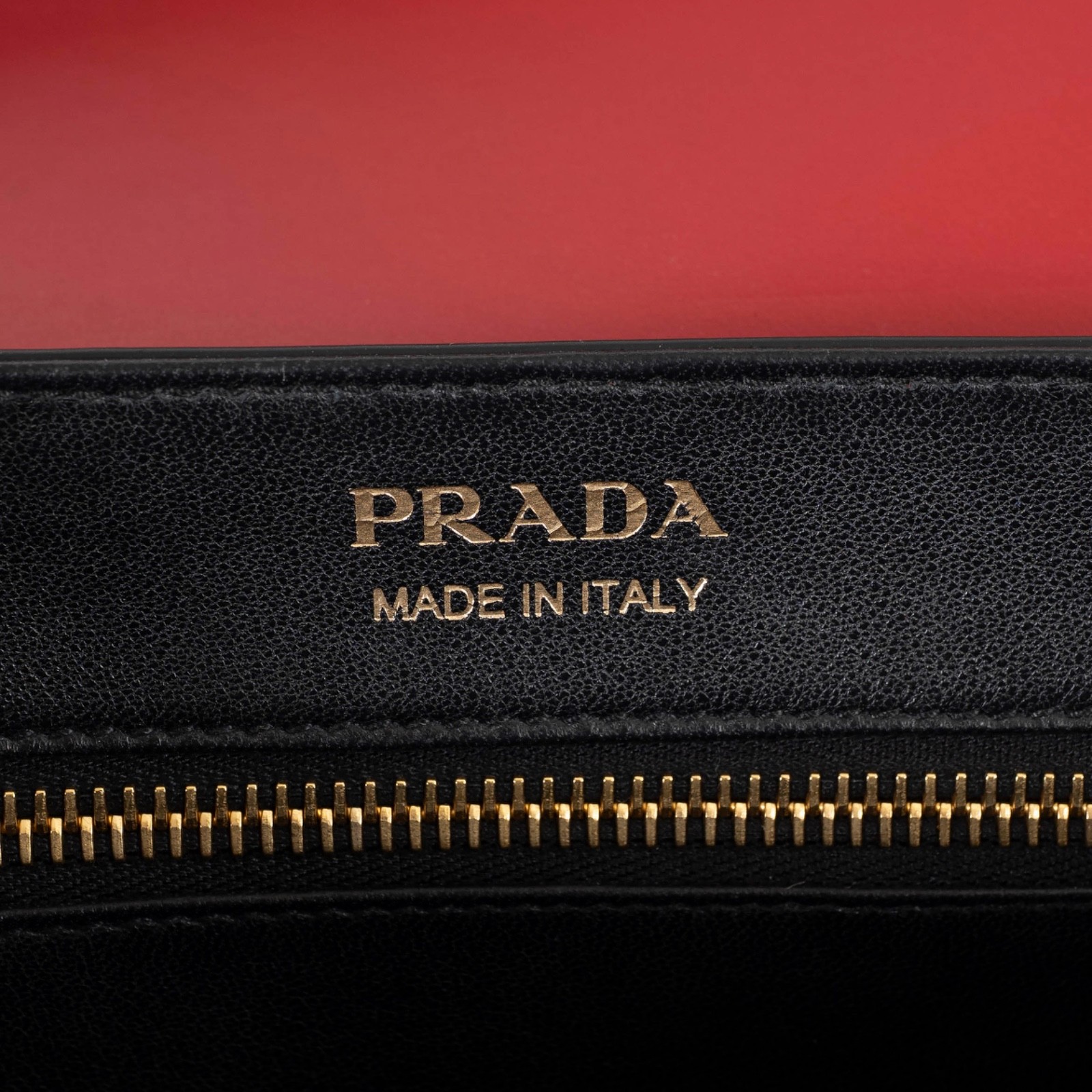 73575 auth PRADA Fuoco red Saffiano Lux leather 2019 SIDONIE MEDIUM Bag