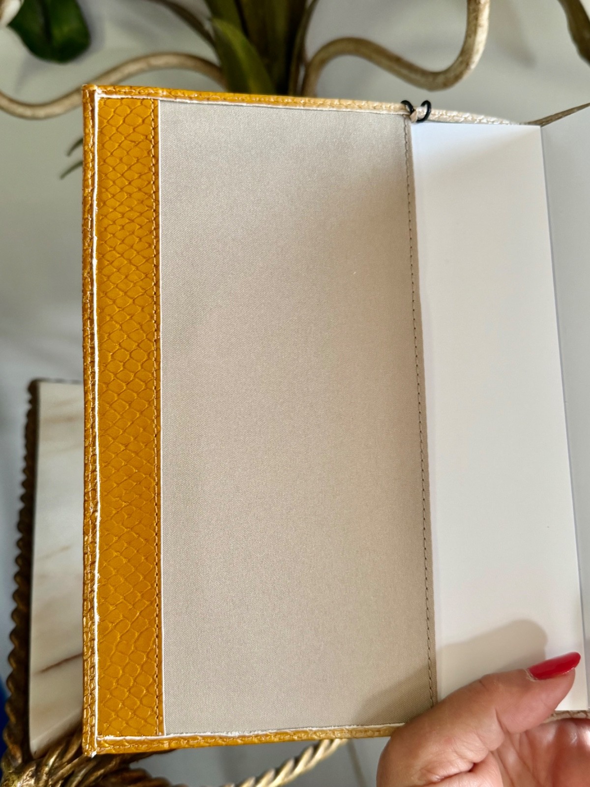 🌅 NWT Brahmin Canary Por Do Sol Ombre Sample Lizard Embossed Leather Journal 🌅