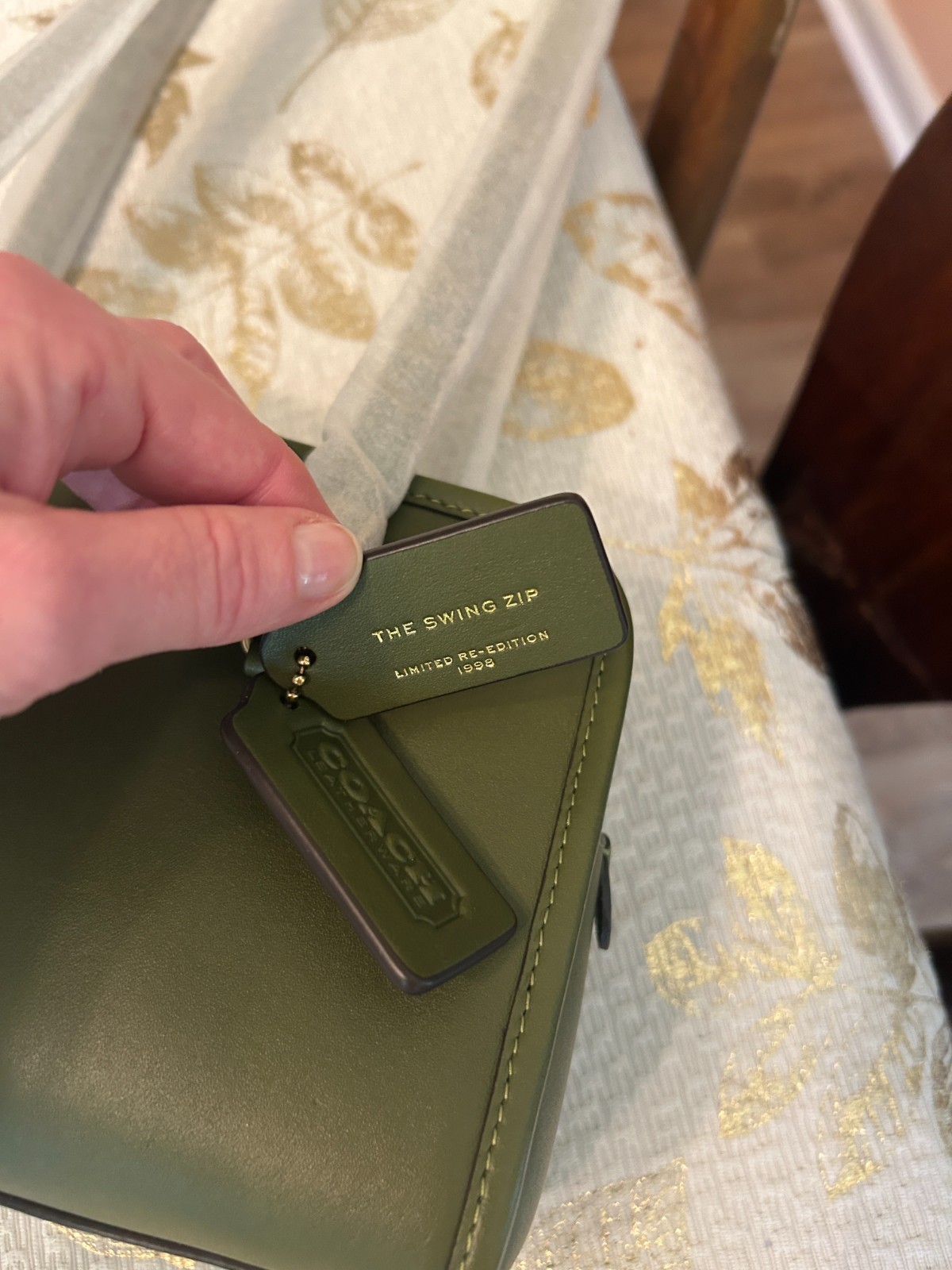 NWT! Coach Swing Zip Bag Ltd Reissue 1998 – 10″ Army Green Olive – Gorgeous!