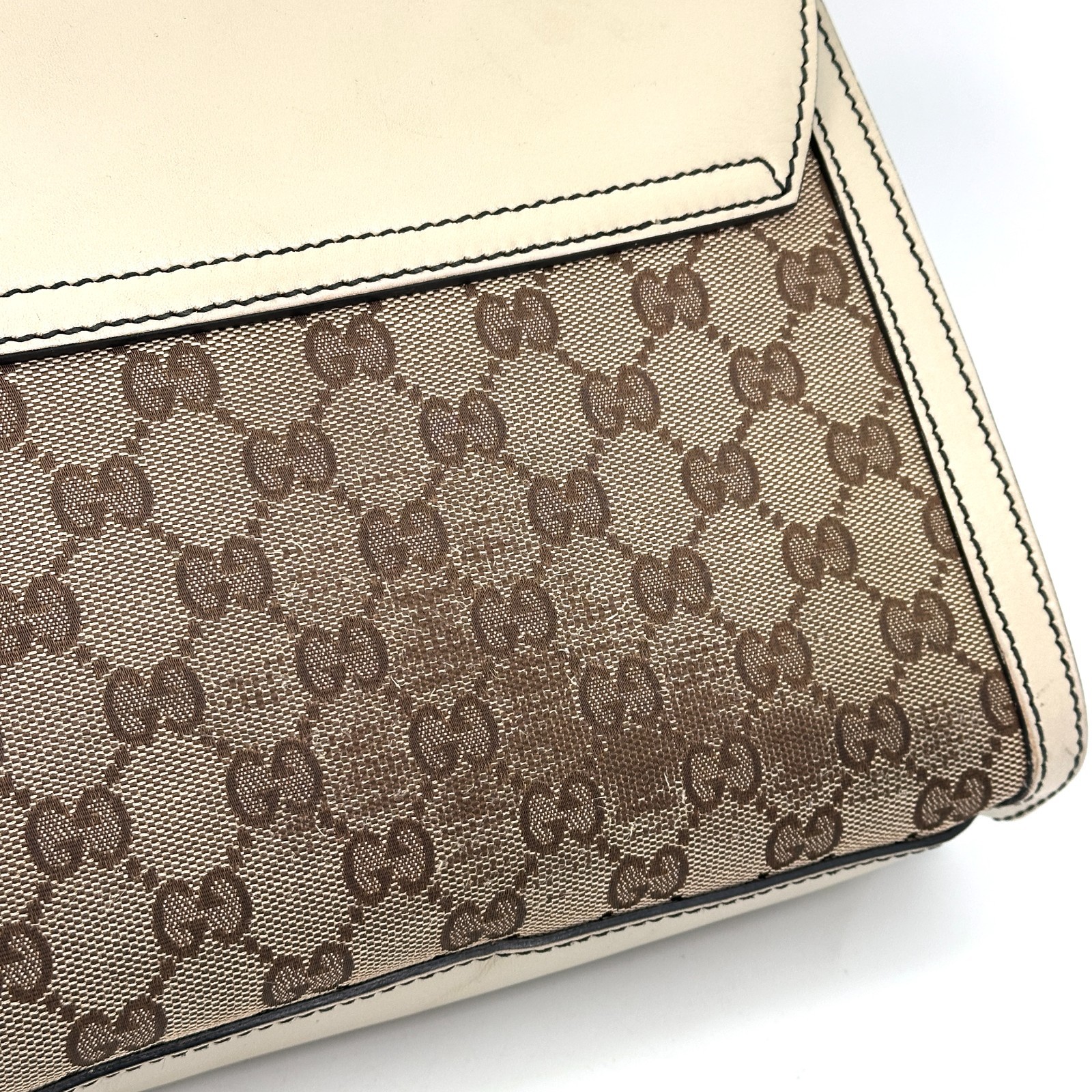 GUCCI Emily GG Shoulder Bag Auth