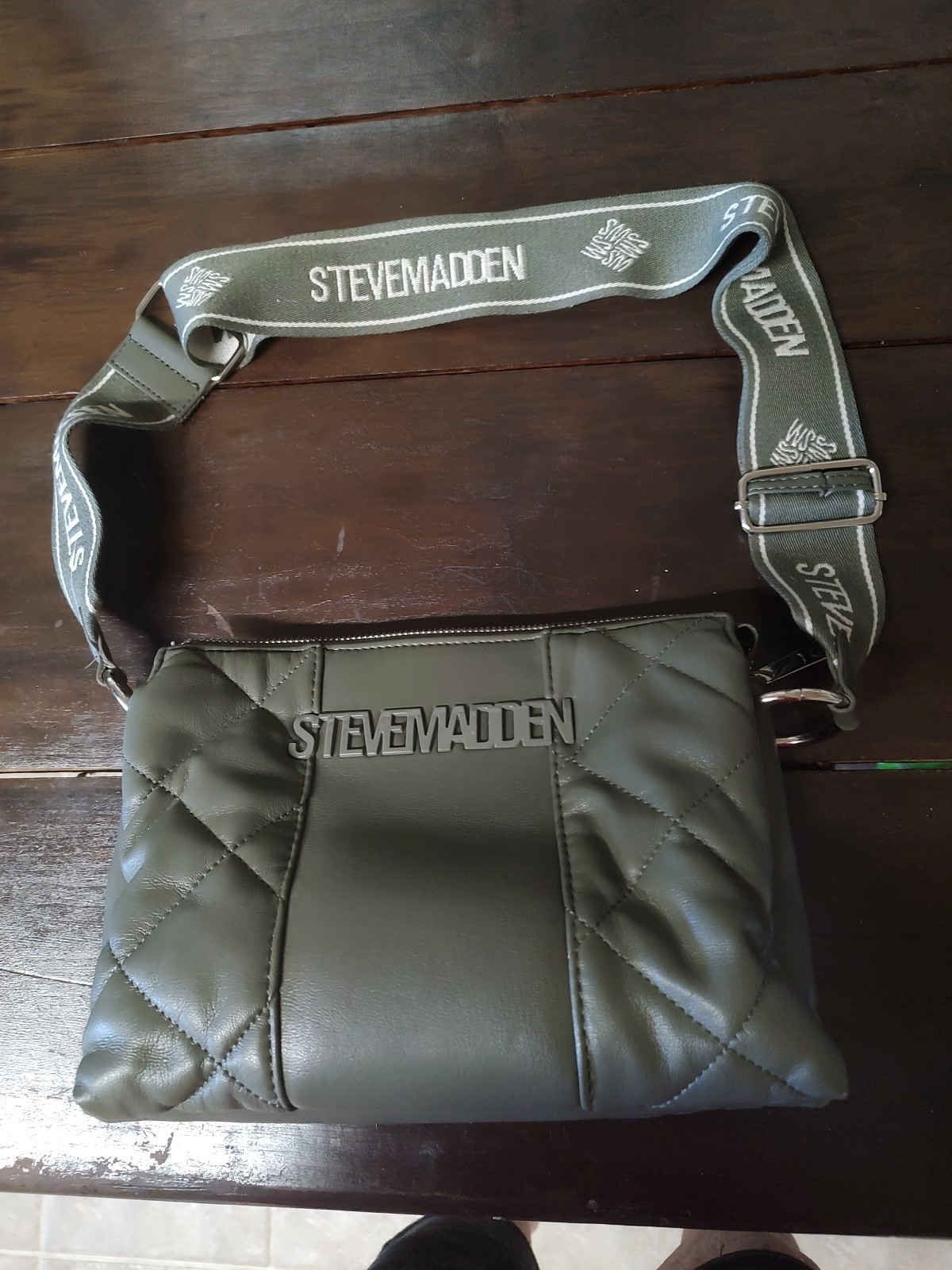 Steve Madden Olive Green Quilted Shoulder Bag Adj Strap Logo Accents Zip Top