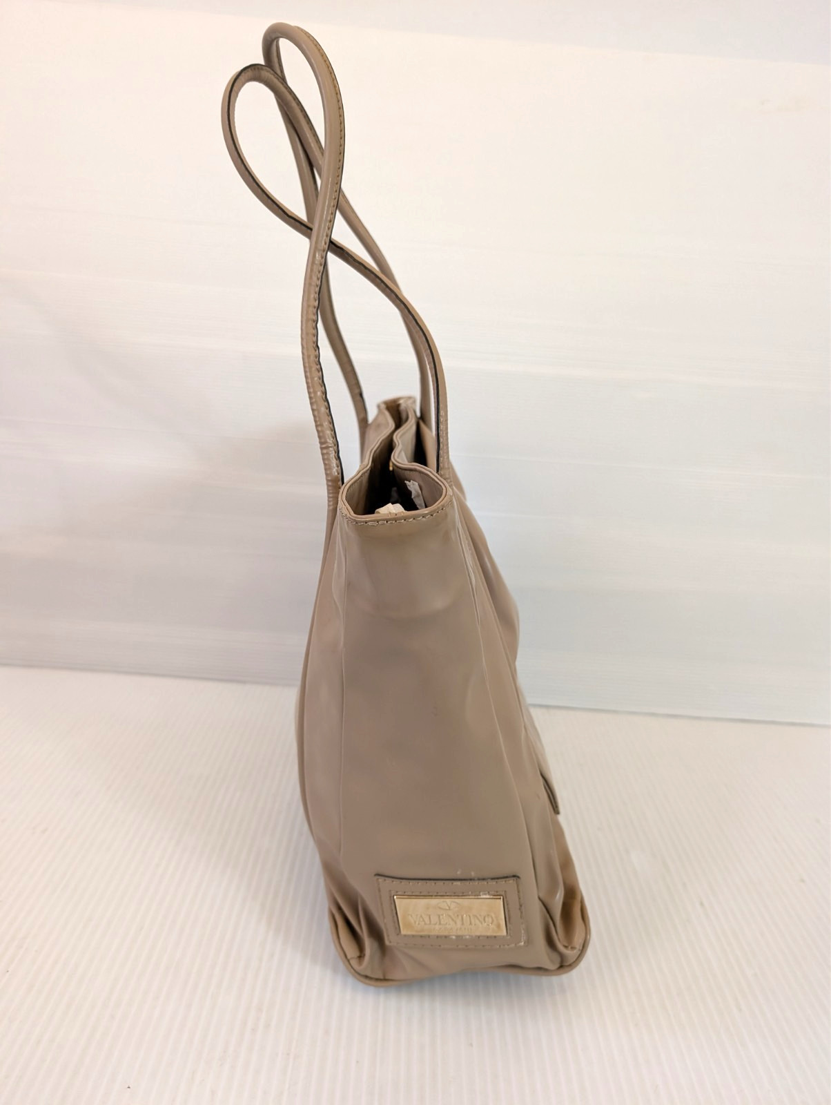 Authentic Valentino Garavani Lacca “Nuage” Bow Tote beige patent leather – Large