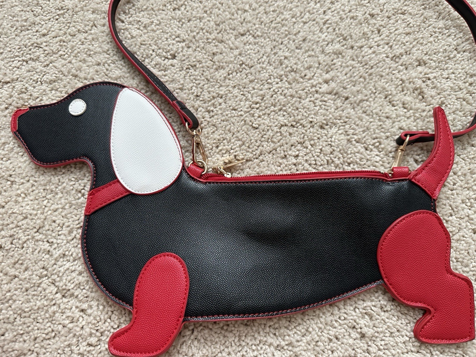 Novelty Dachshund Wiener Dog Purse Crossbody Handbag Black Red Cute EUC