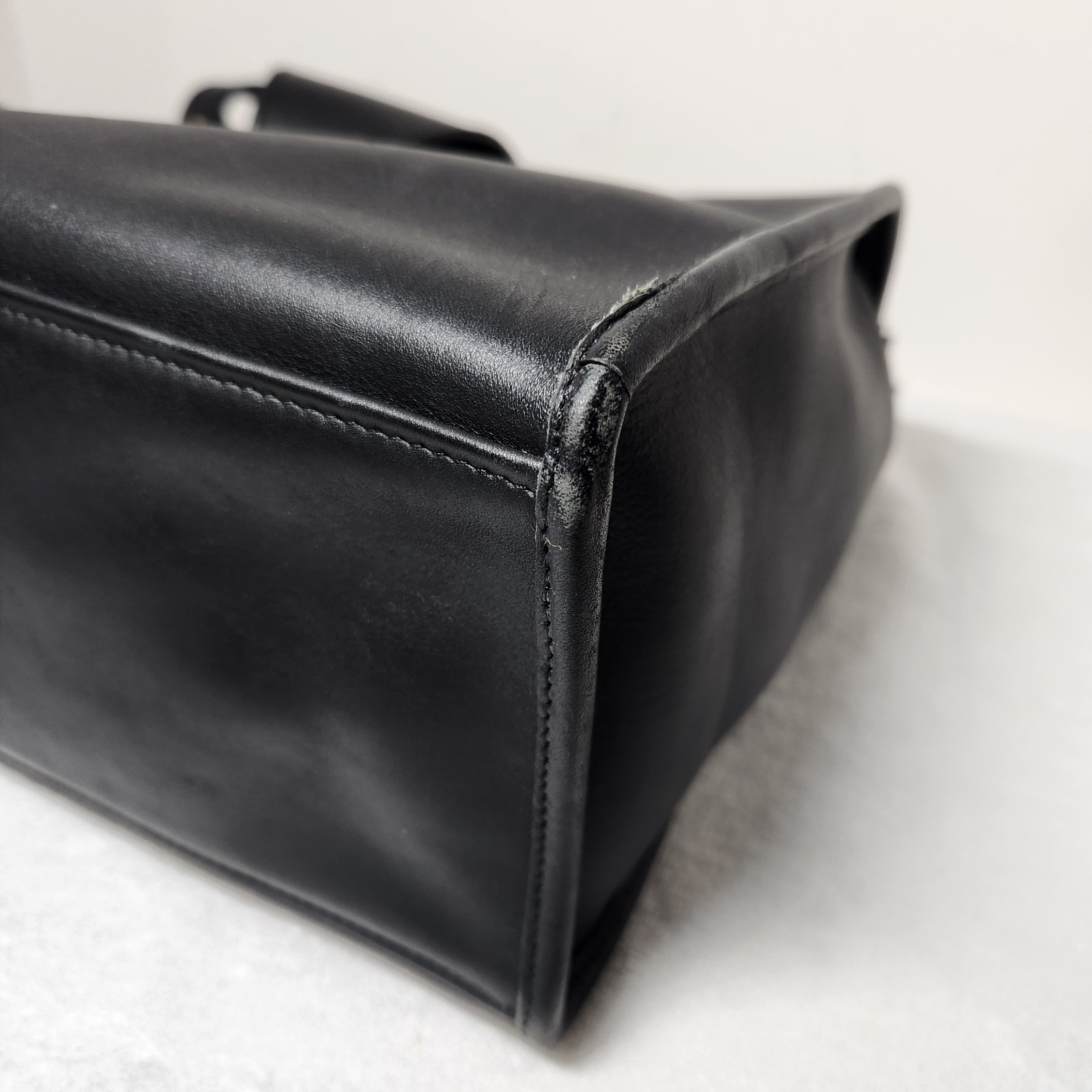 M London Leather Tote Bag Black Medium Neutral Travel Minimalist