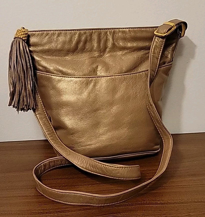 VTG GANSON Bag Purse Gold Metallic Leather with Tassel Shoulder Bag Old Money