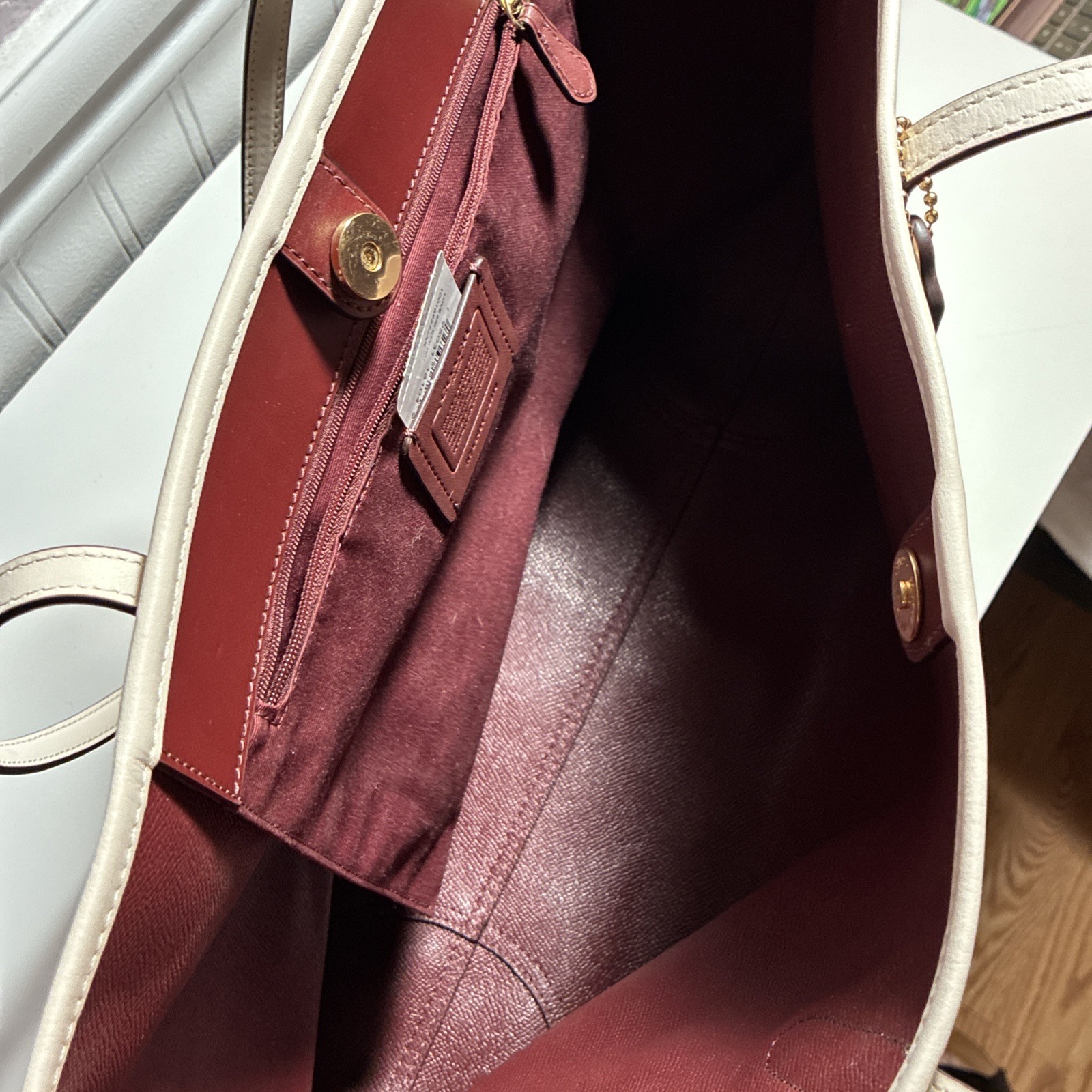 Coach City Tote in Signature Canvas w Love Print, style C2810, khaki/chalk multi