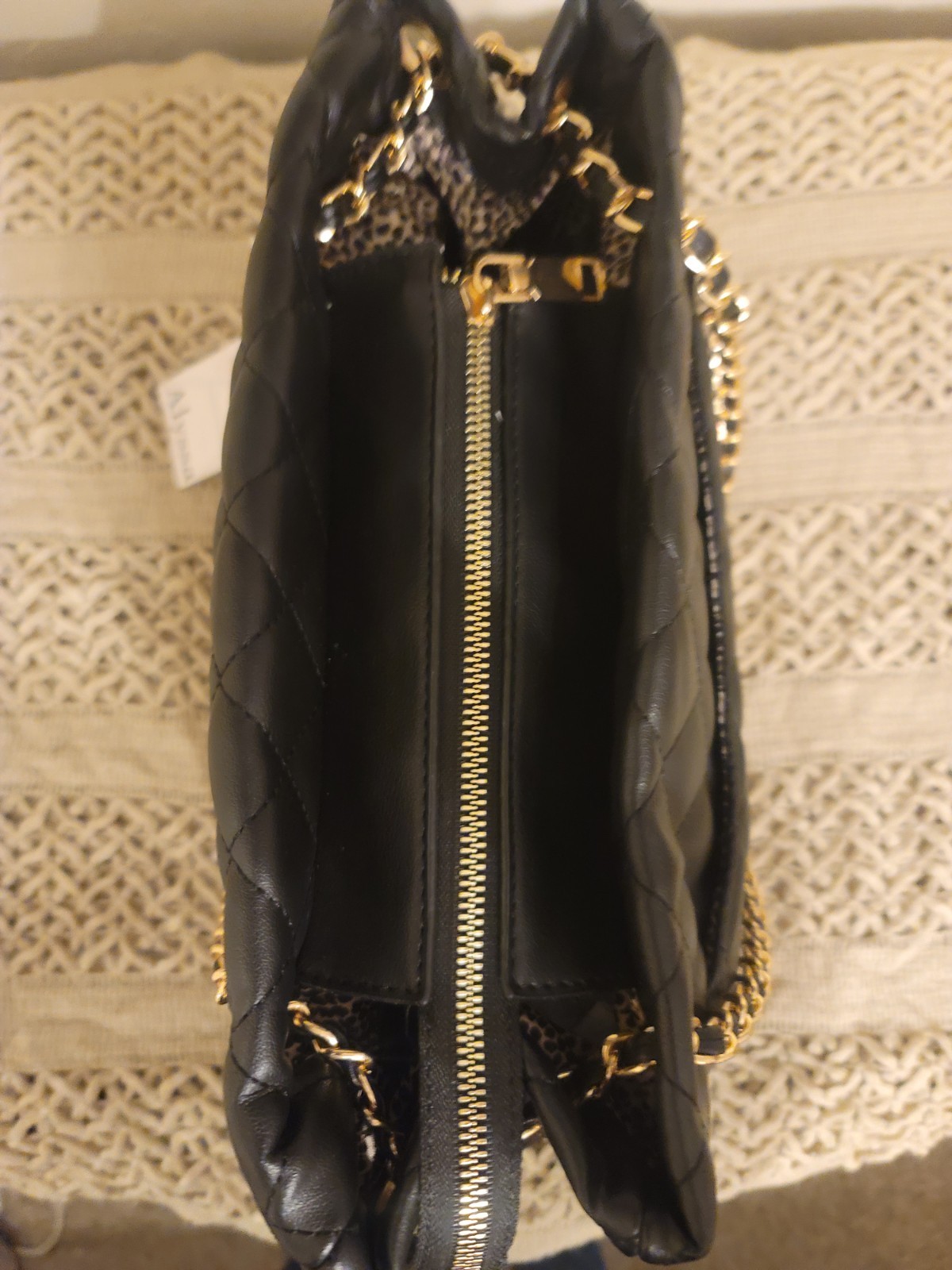 Alyssa Black Quilted Medium Shoulder Bag Zip Top Turn Lock Gold Chain Strap