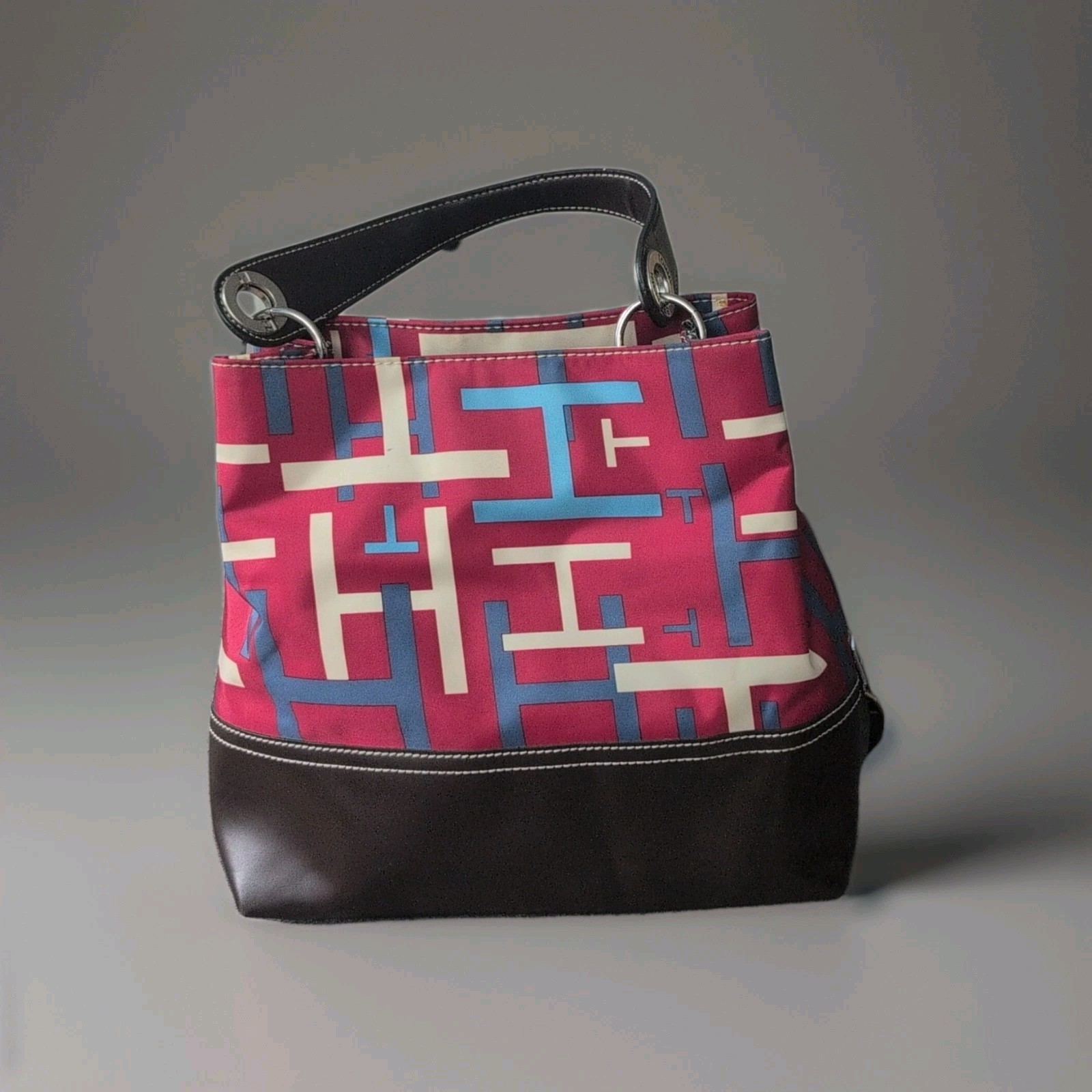 Tommy Hilfiger Multicolor Geometric Shoulder Bag Zip Closure Inner Pockets