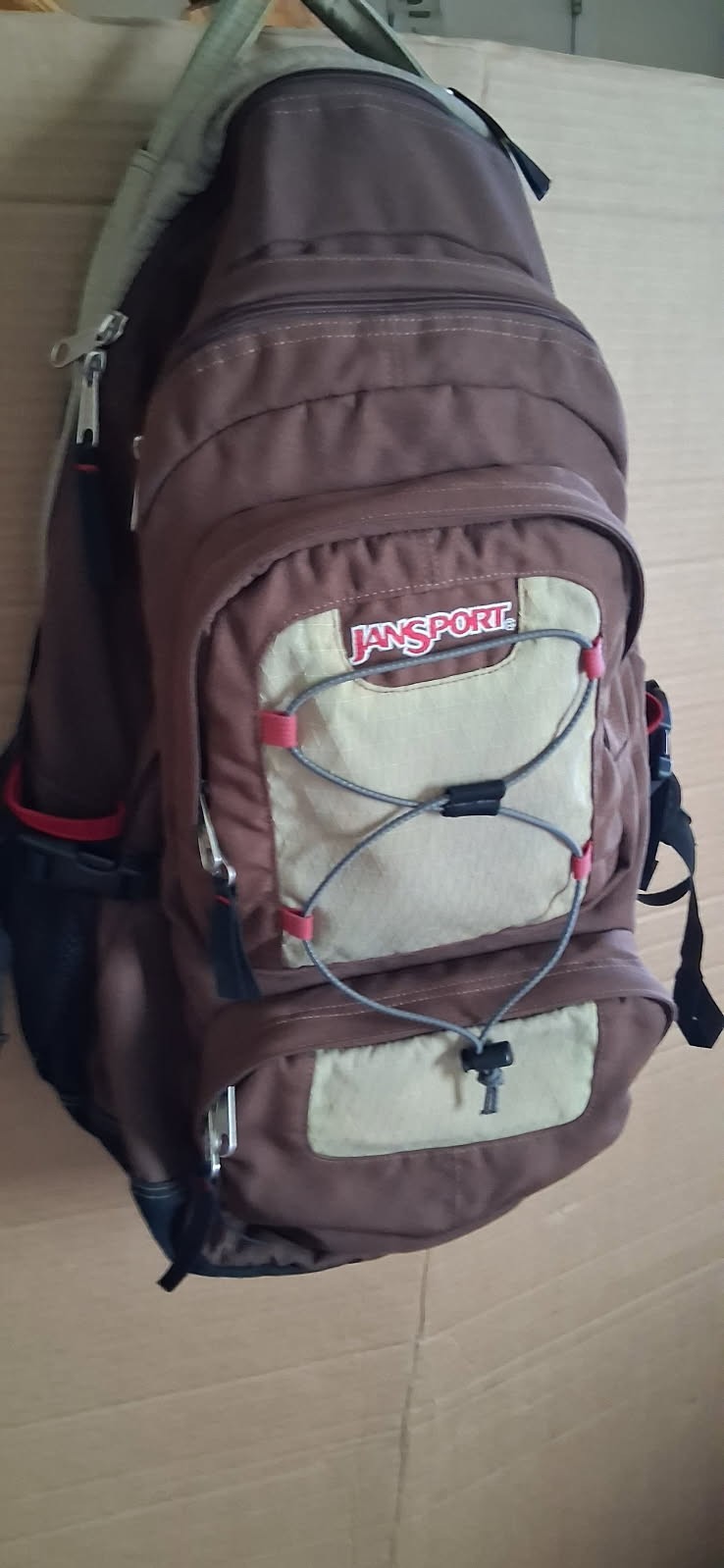 JanSport TKY7 Brown Tan Black Laptop Back Pack 20 x 14 x 7 in Capacity Dimension