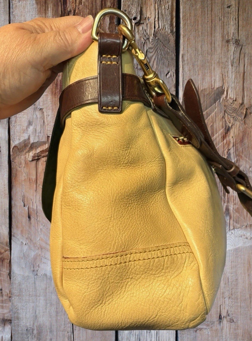 Dooney Bourke Bone Cream Florentine Toledo Leather Saddle Messenger Bag Rustic