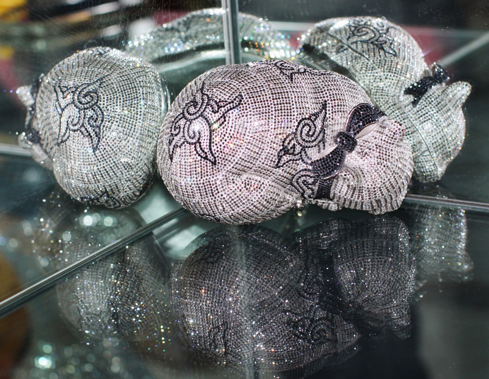 JUDITH LEIBER RESTING silver angel CAT SWAROVSKI CRYSTAL MINAUDIERE EVENING BAG