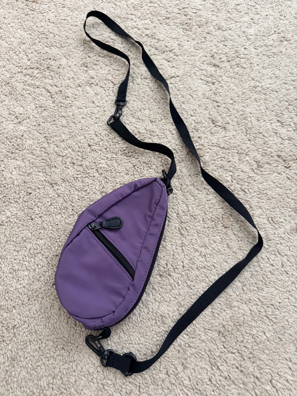 LL Bean AmeriBag Healthy Back Bag Sling Mini Purple Nylon Crossbody Travel Zip