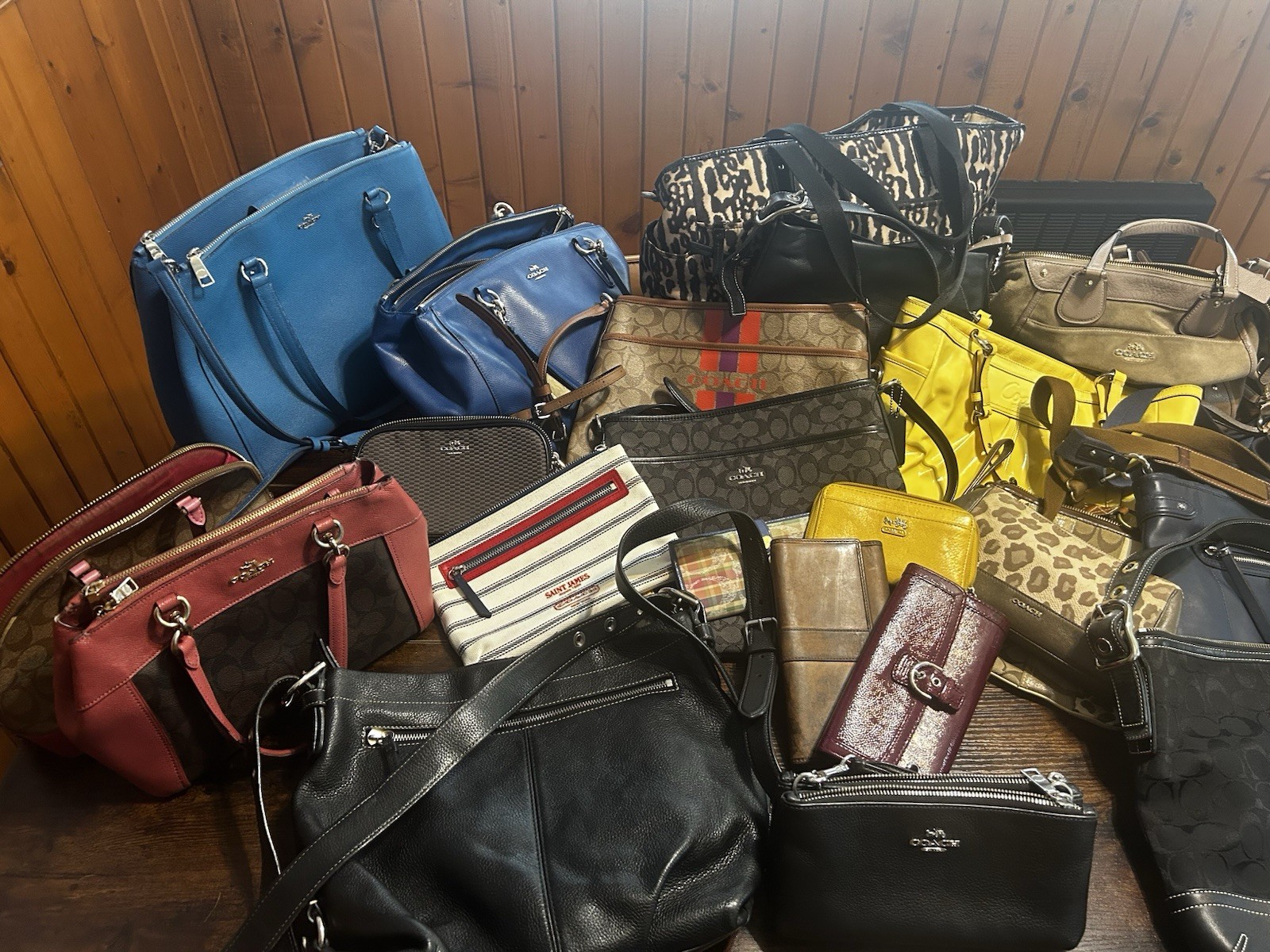HUGE Coach Resale Lot of 22 Assorted Purses Wallets Pouches Vintage 90s Y2K