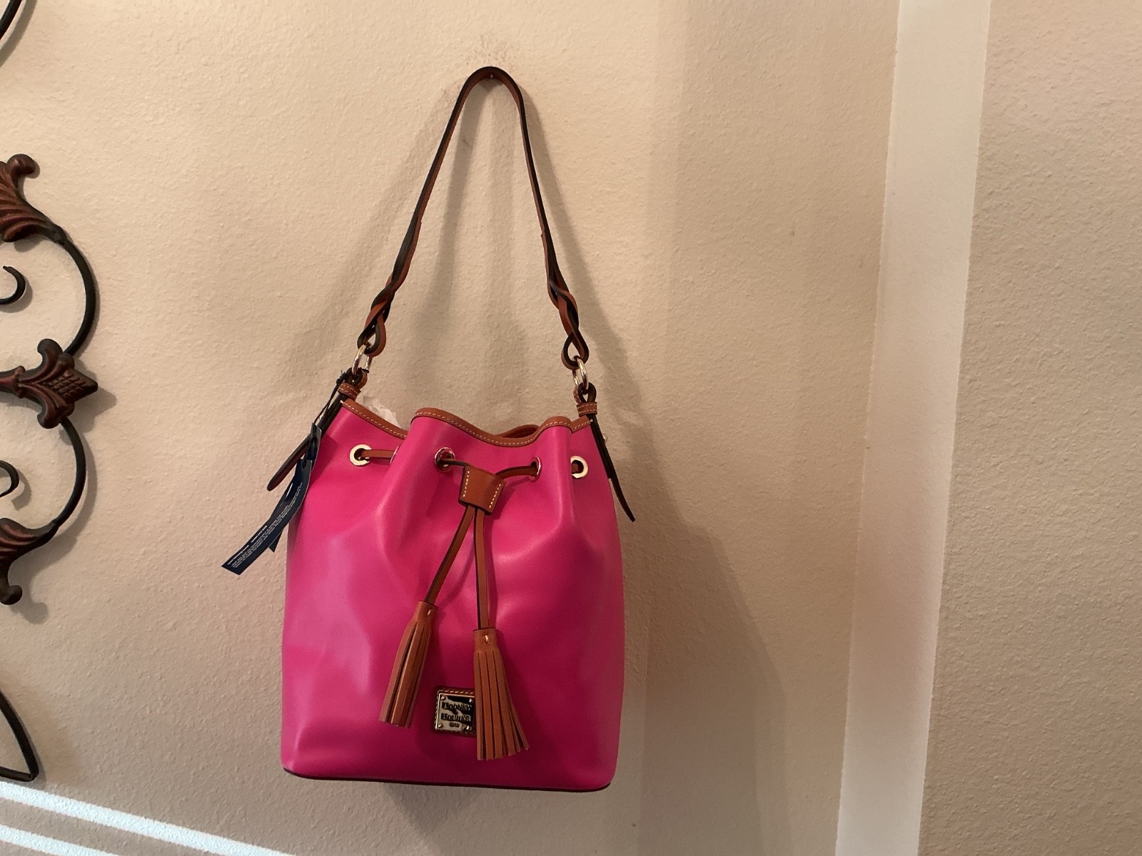 NWT Dooney & Bourke Tasha Drawstring Leather Shoulder Bag in Magenta & Wallet