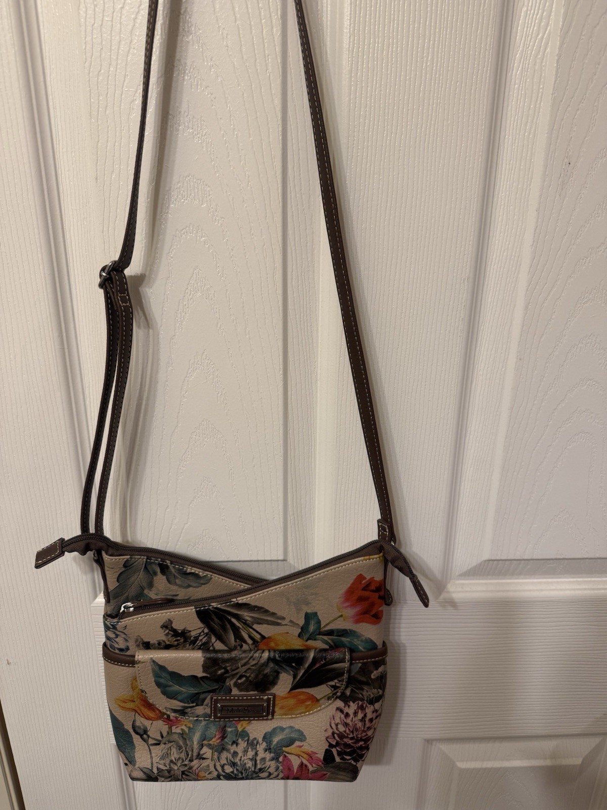multisac crossbody is a contemporary brand
