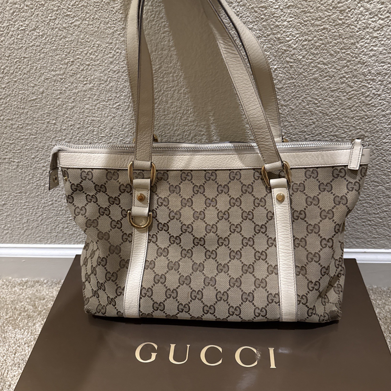GUCCI GG Canvas Tote Bag Beige Gold 141470