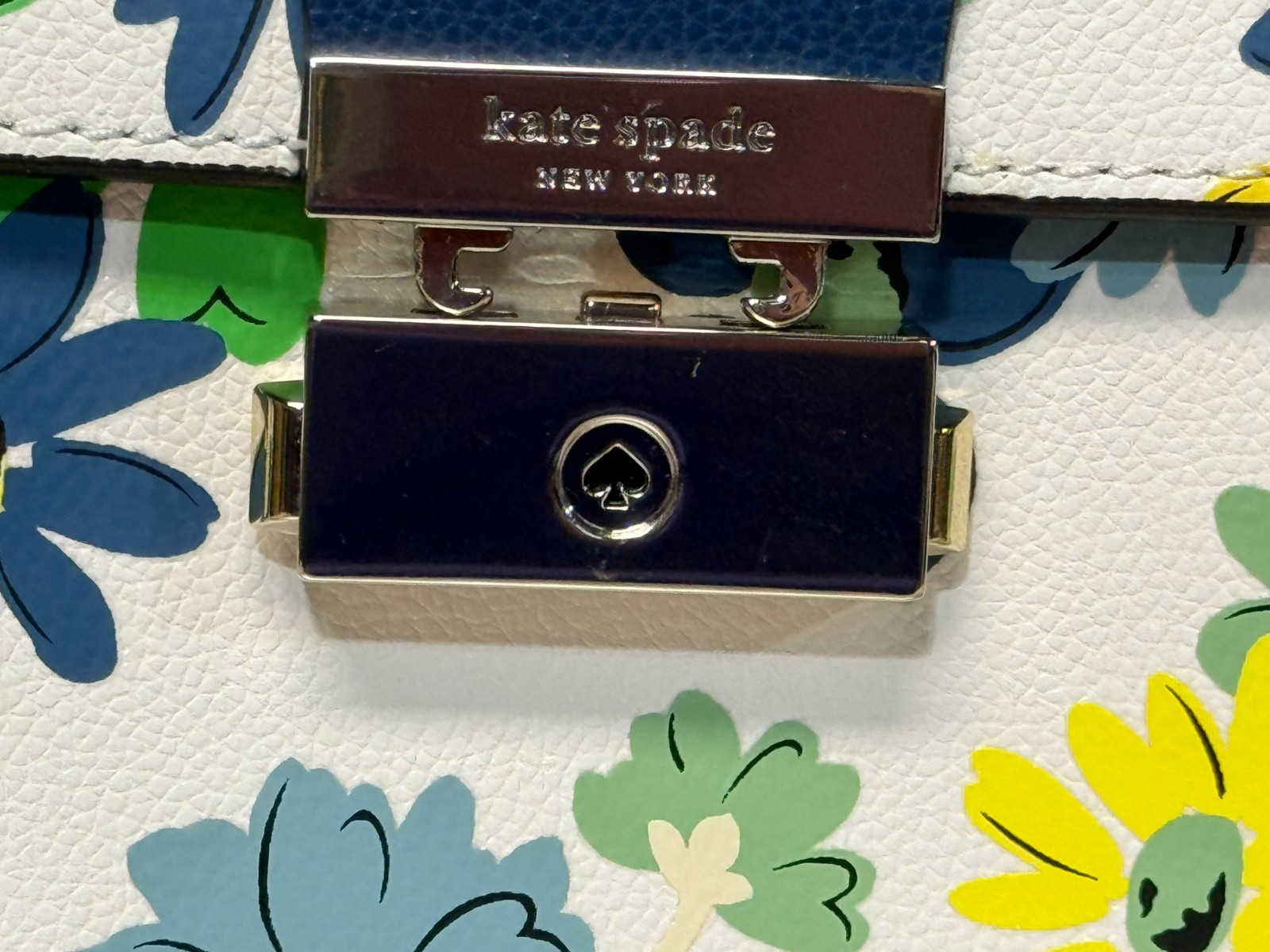NWT Kate Spade Voyage Floral Medley Small Top Handle Crossbody Purse