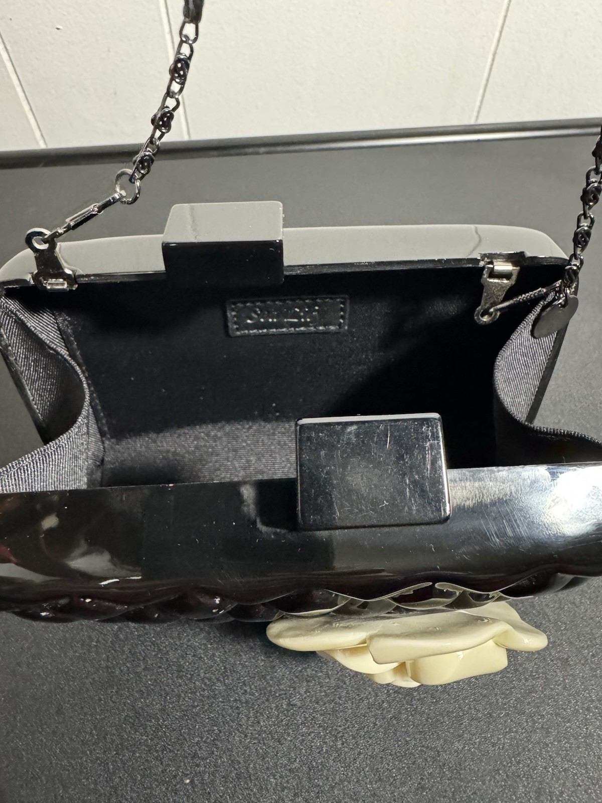 Sea Lily Crossbody Clutch Bag Black With Cream Rose Quilt Resin Acrylic