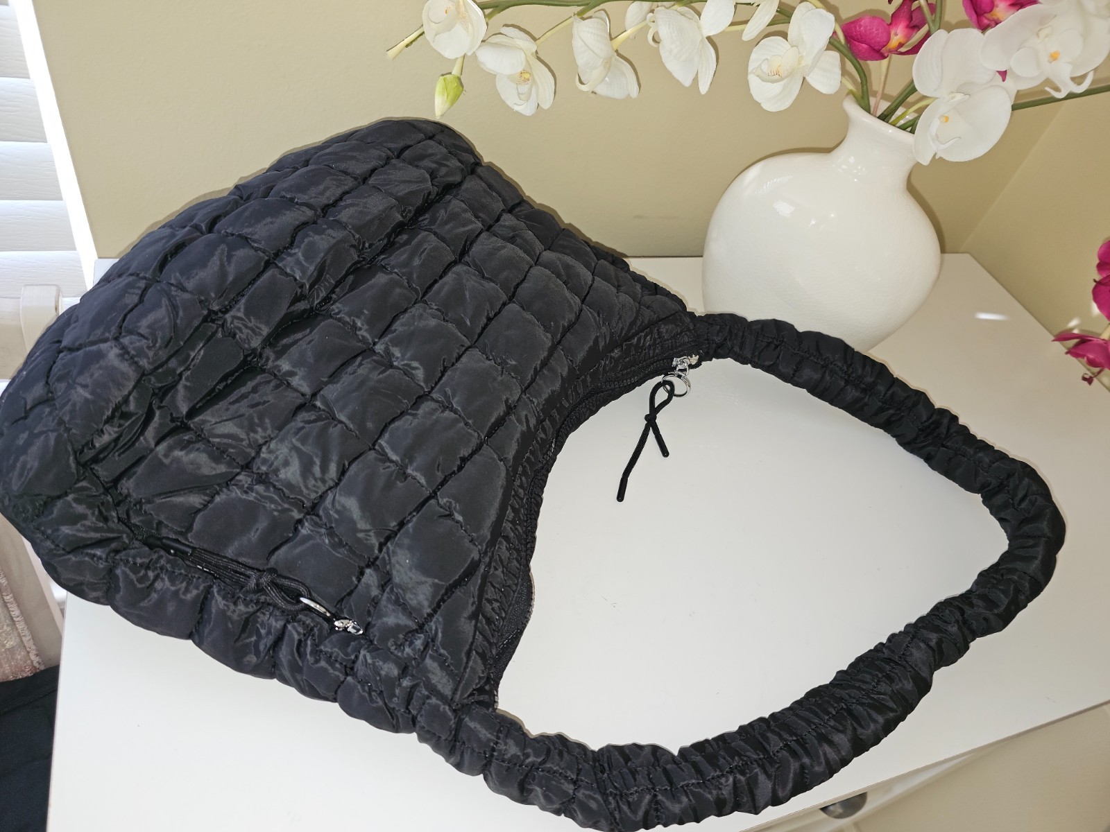Womens Black Nylon Quilted Large Puffer Tote Shoulder Carryall Bag Side Pockets