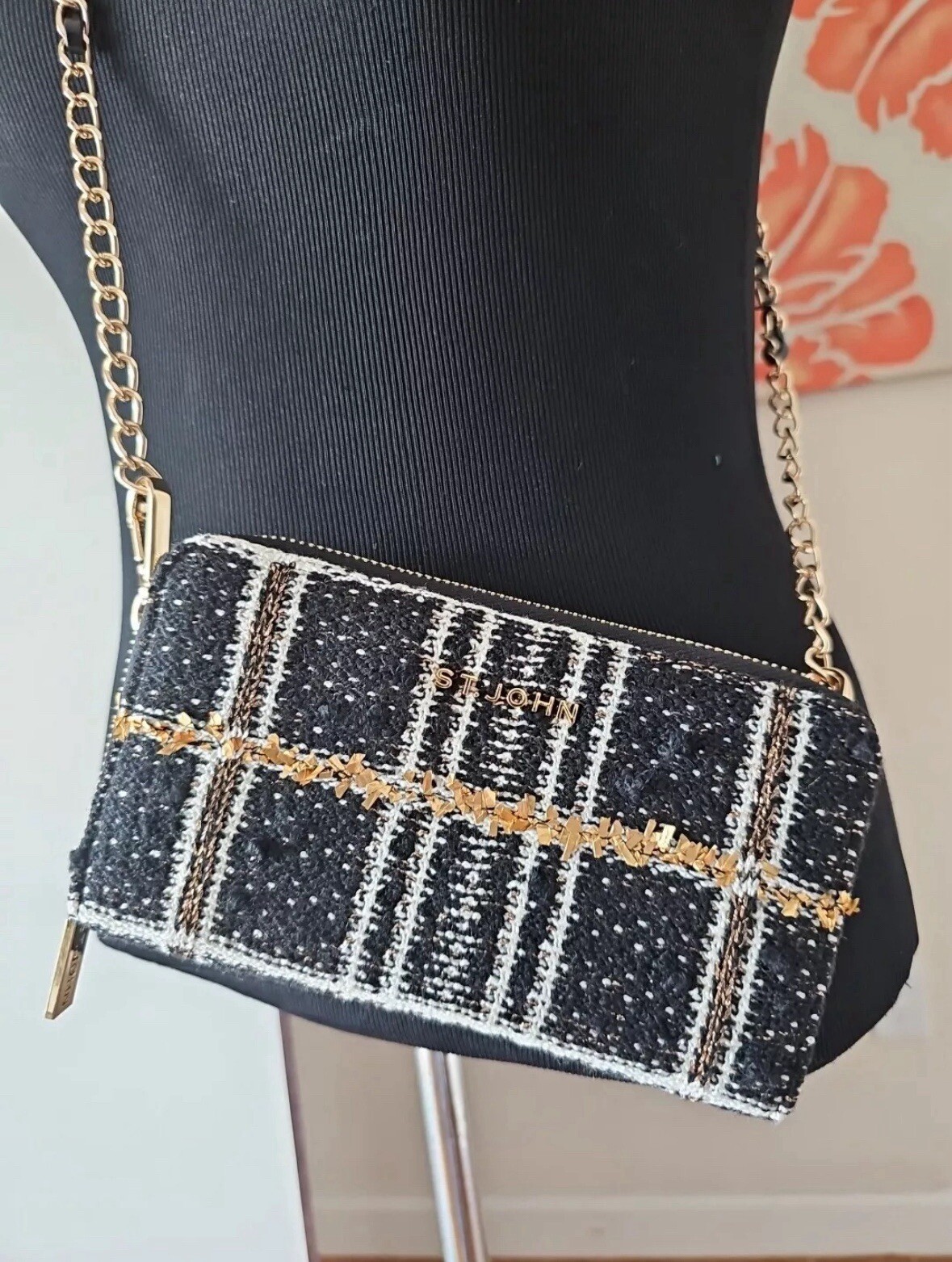 St John Black White Tweed Messenger Chain Link Strap Zipper ID Small Purse YJ01