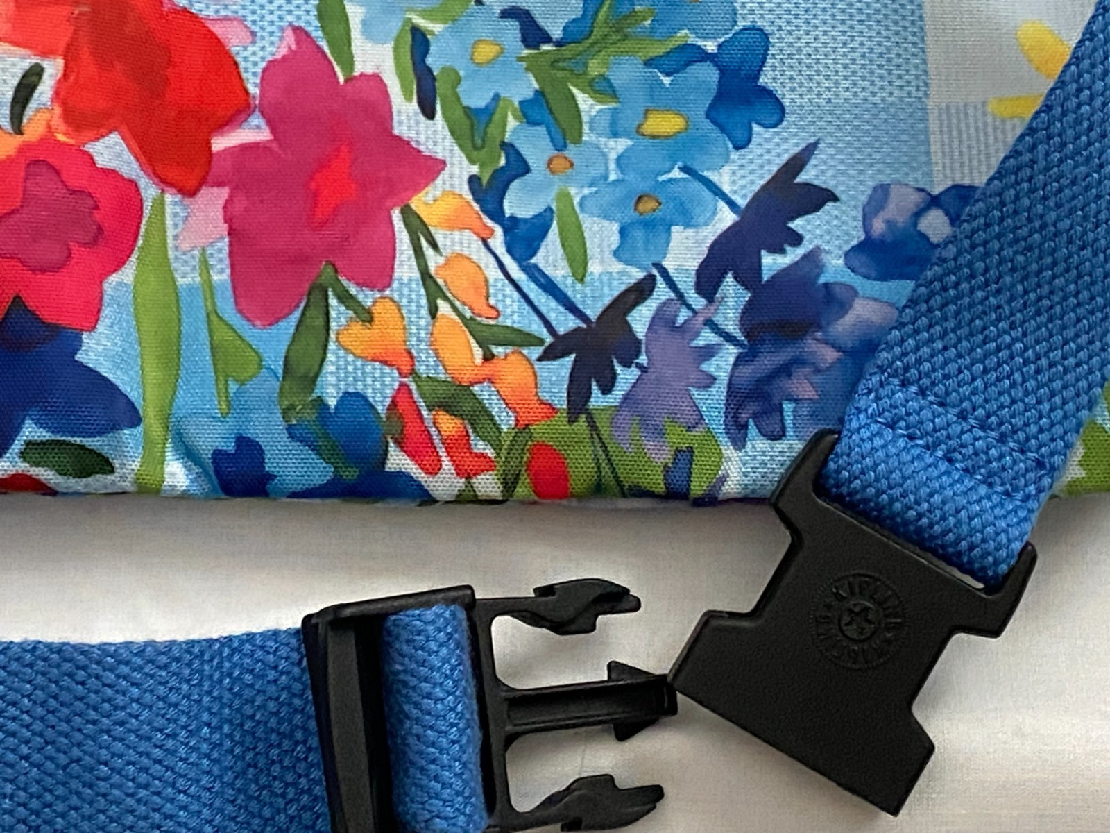 Kipling Presto Waist Belt Hip Bag Fanny Pack in Picnic in the Park Blue Floral