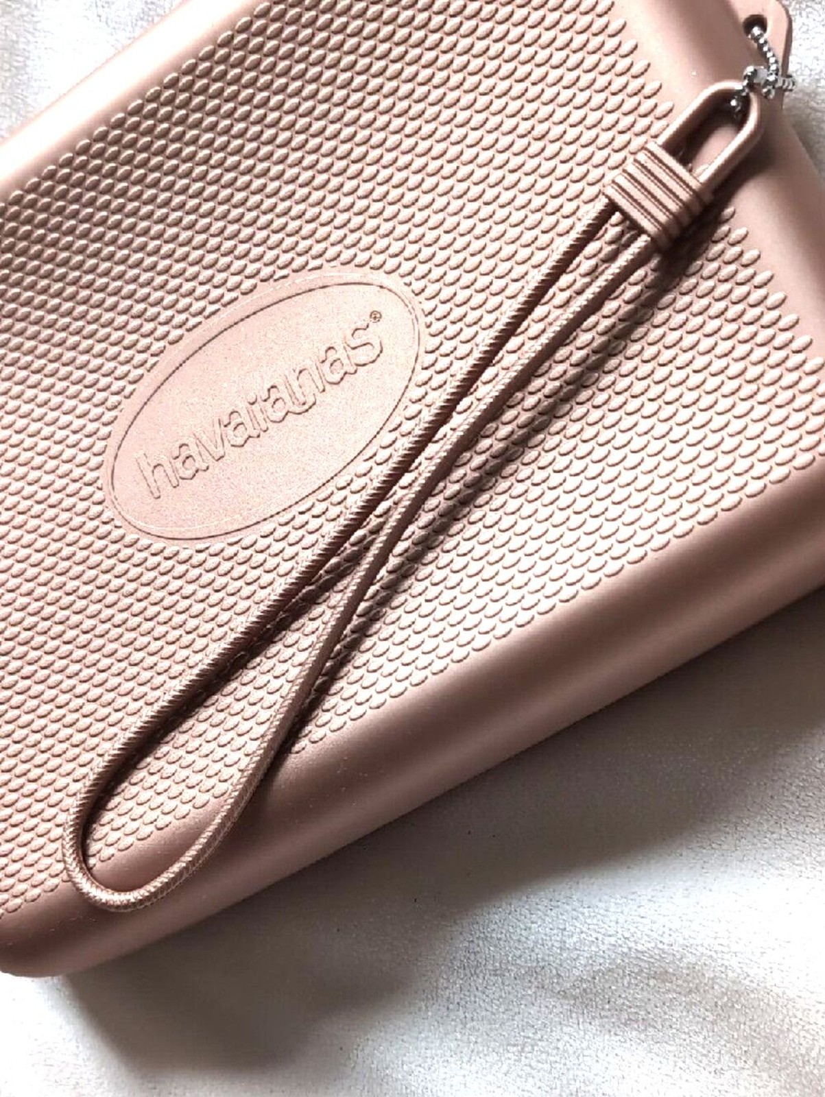 Havaianas Water Resistant Wristlet Zipper Bag Silicone Rose Gold Clutch