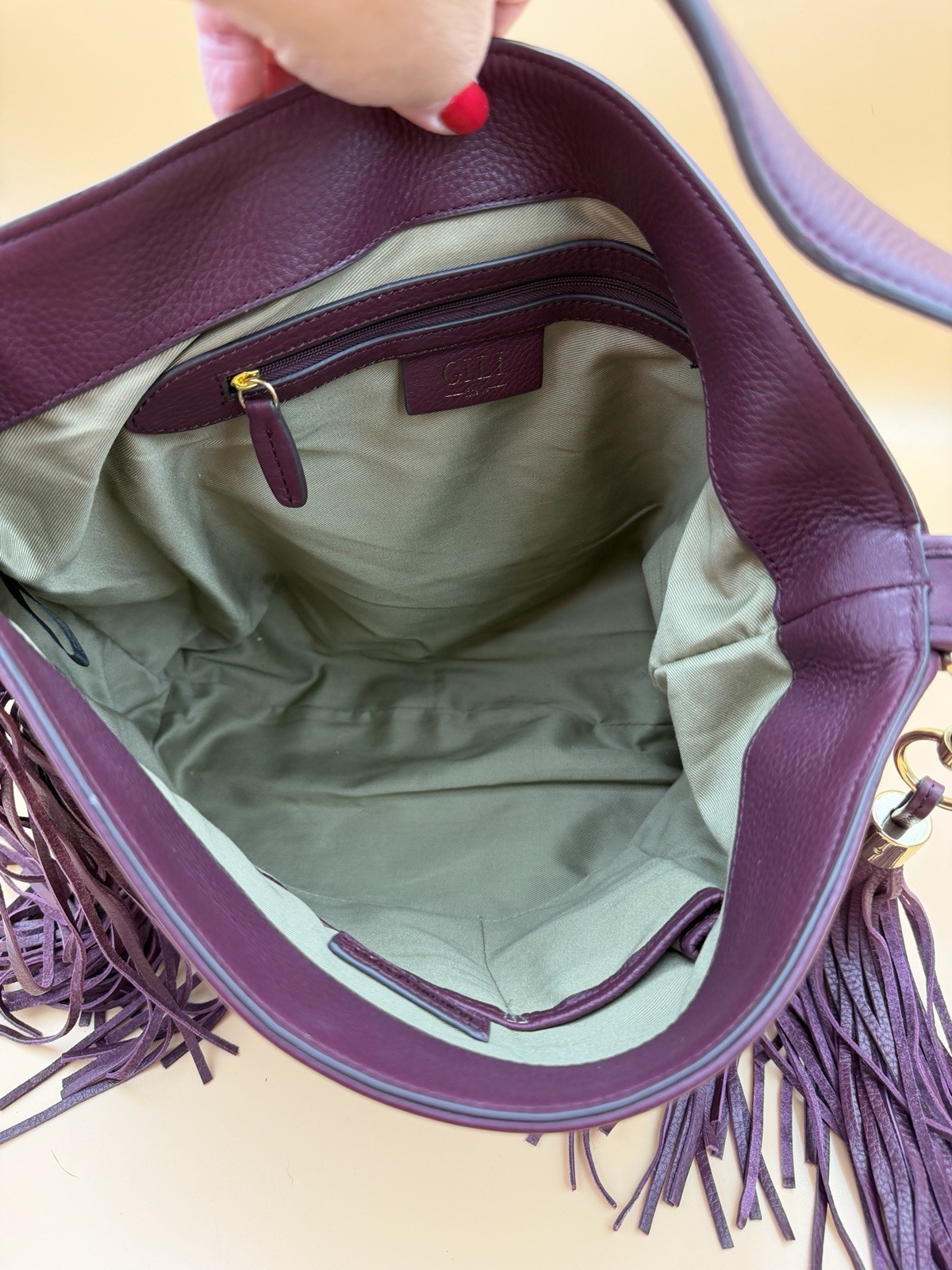 G.I.L.I. Womens Bordeaux Italian Leather Stirrup Hobo Shoulder Bag