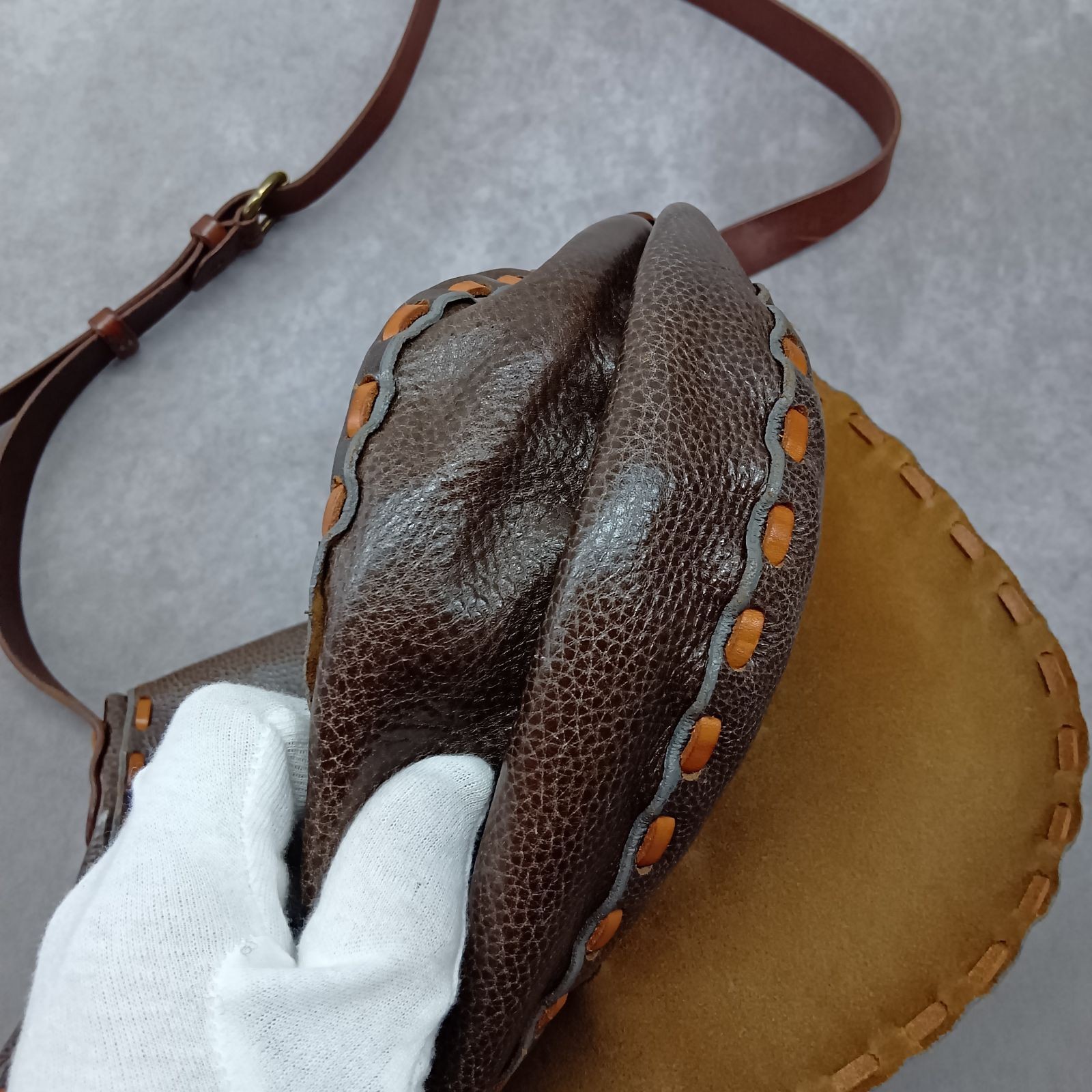 Used Henry Cuir Leather Shoulder Bag Brown H 28 x W 33 x D 10cm