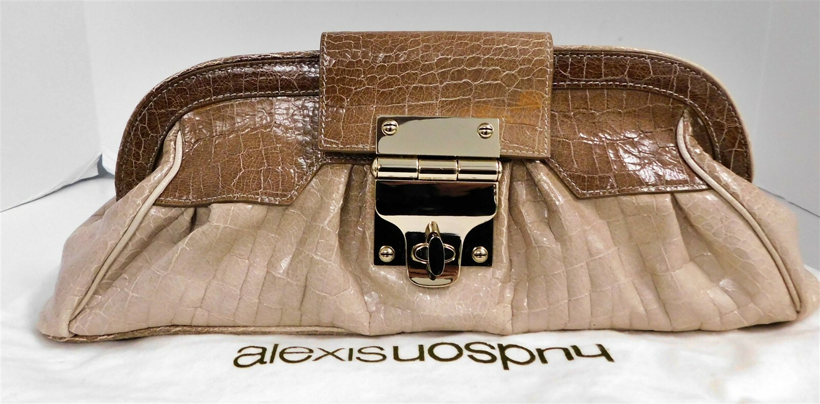 New Alexis Hudson $595rt Zeus Stone Ombre Alligator Embossed Leather Clutch Bag