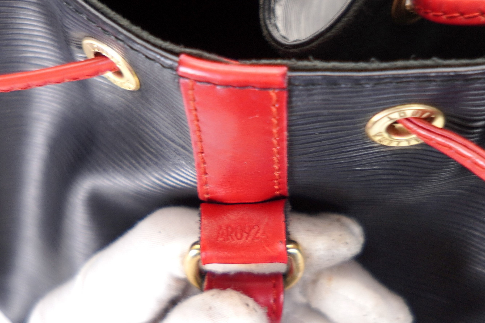 Authentic LOUIS VUITTON Noe GM Black Epi Leather Shoulder Bag France Excellent