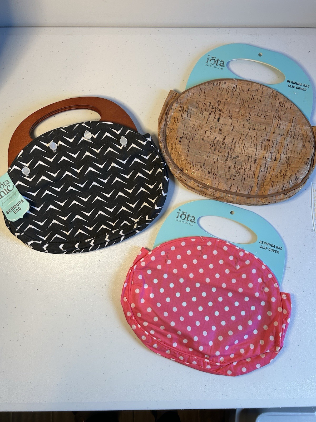 NWT Iota Chic Bermuda Bag Top Handle Wooden Handle Interchangable covers “Gift”